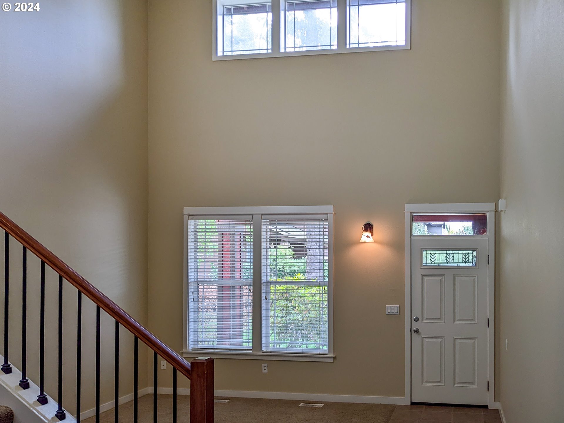 7610 Maebelle Ln Ne Property Photo 3