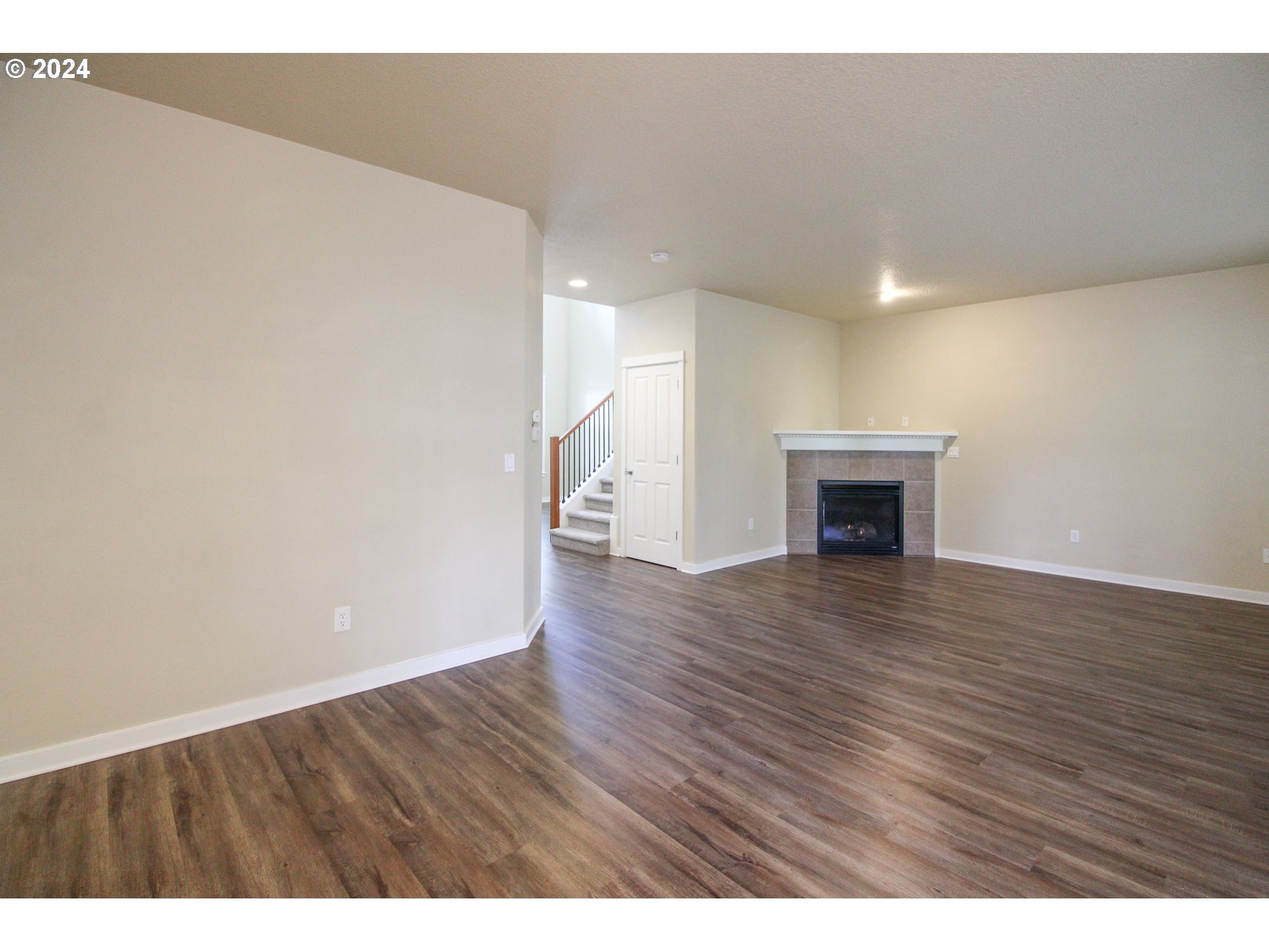 7610 Maebelle Ln Ne Property Photo 17