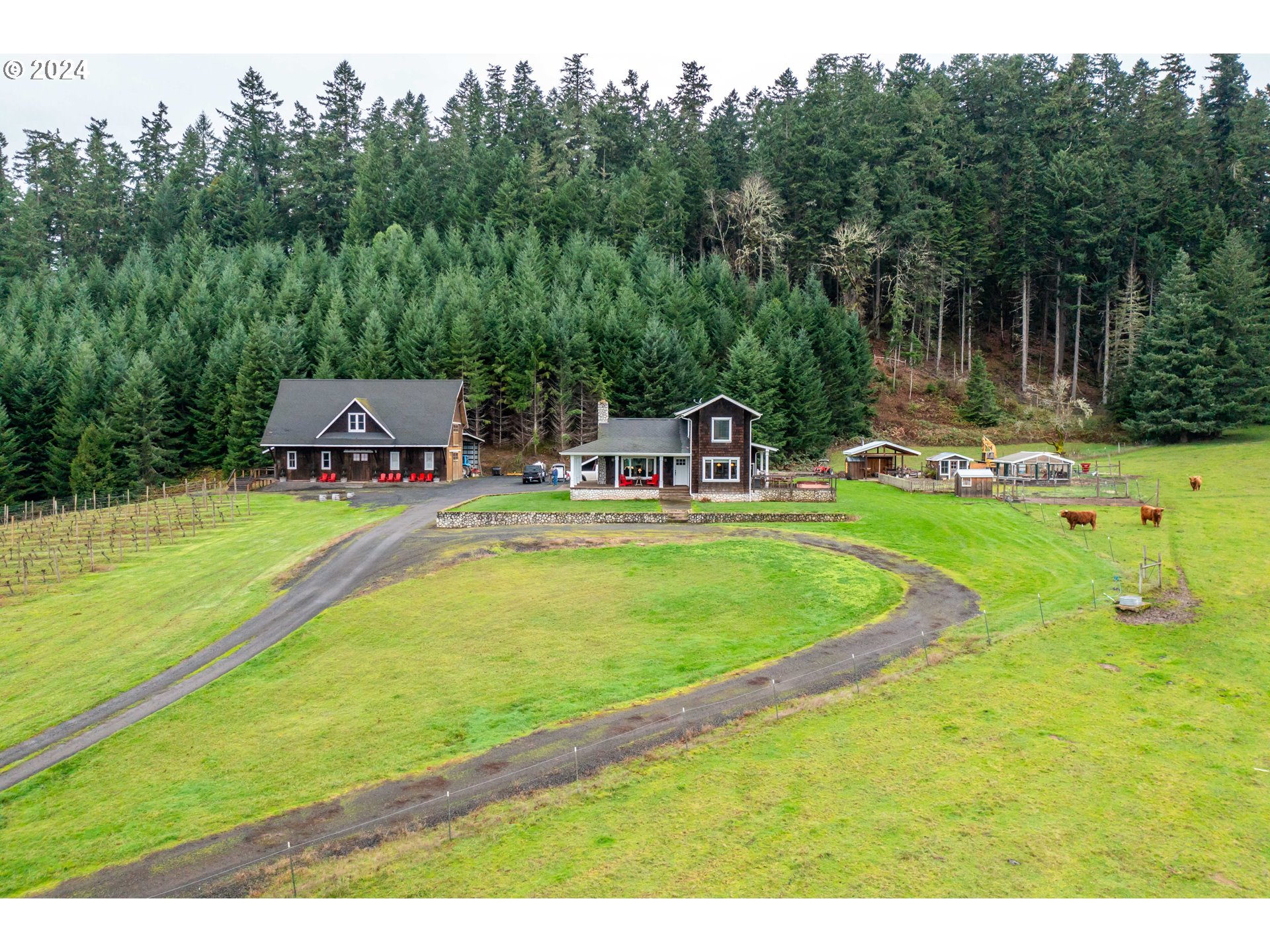 841 Skelly Rd Property Photo 4