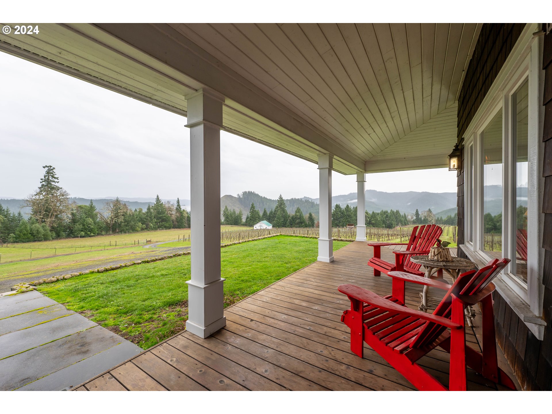 841 Skelly Rd Property Photo 5