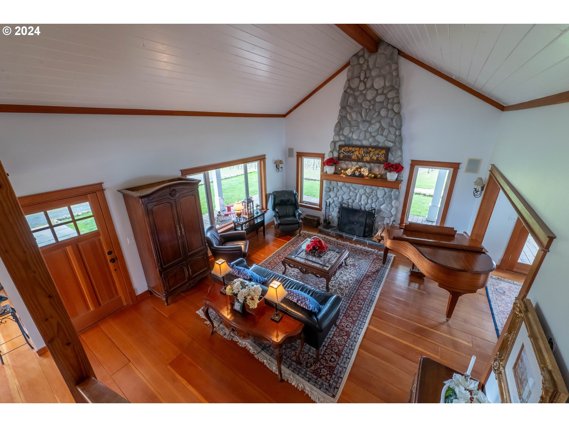 841 Skelly Rd Property Photo 8