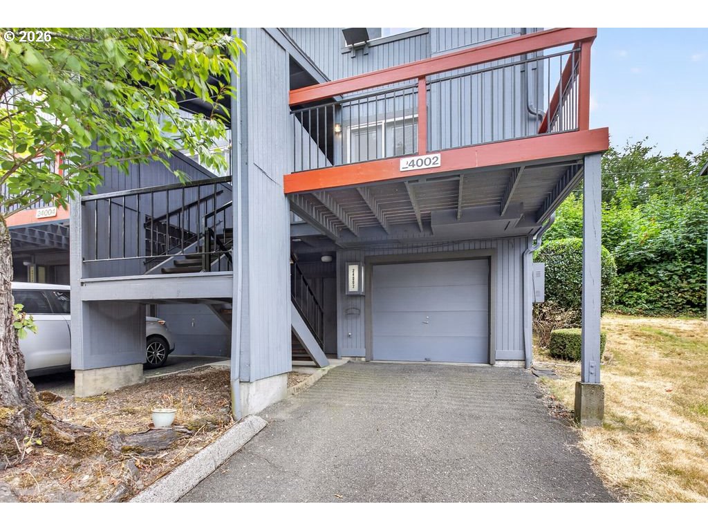 24002 Ne Treehill Dr Property Photo 1