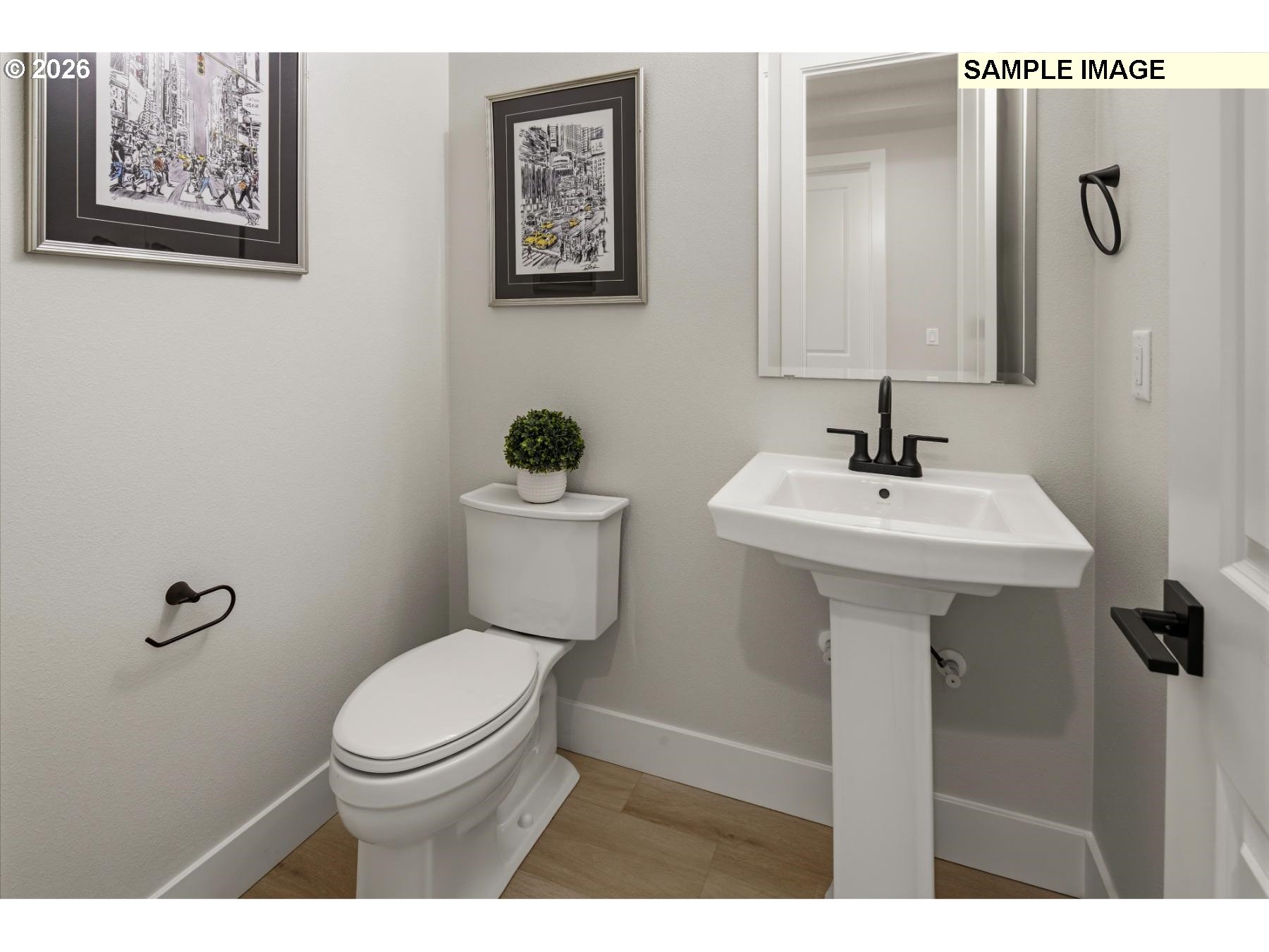 4313 N 11th Way Property Photo 11