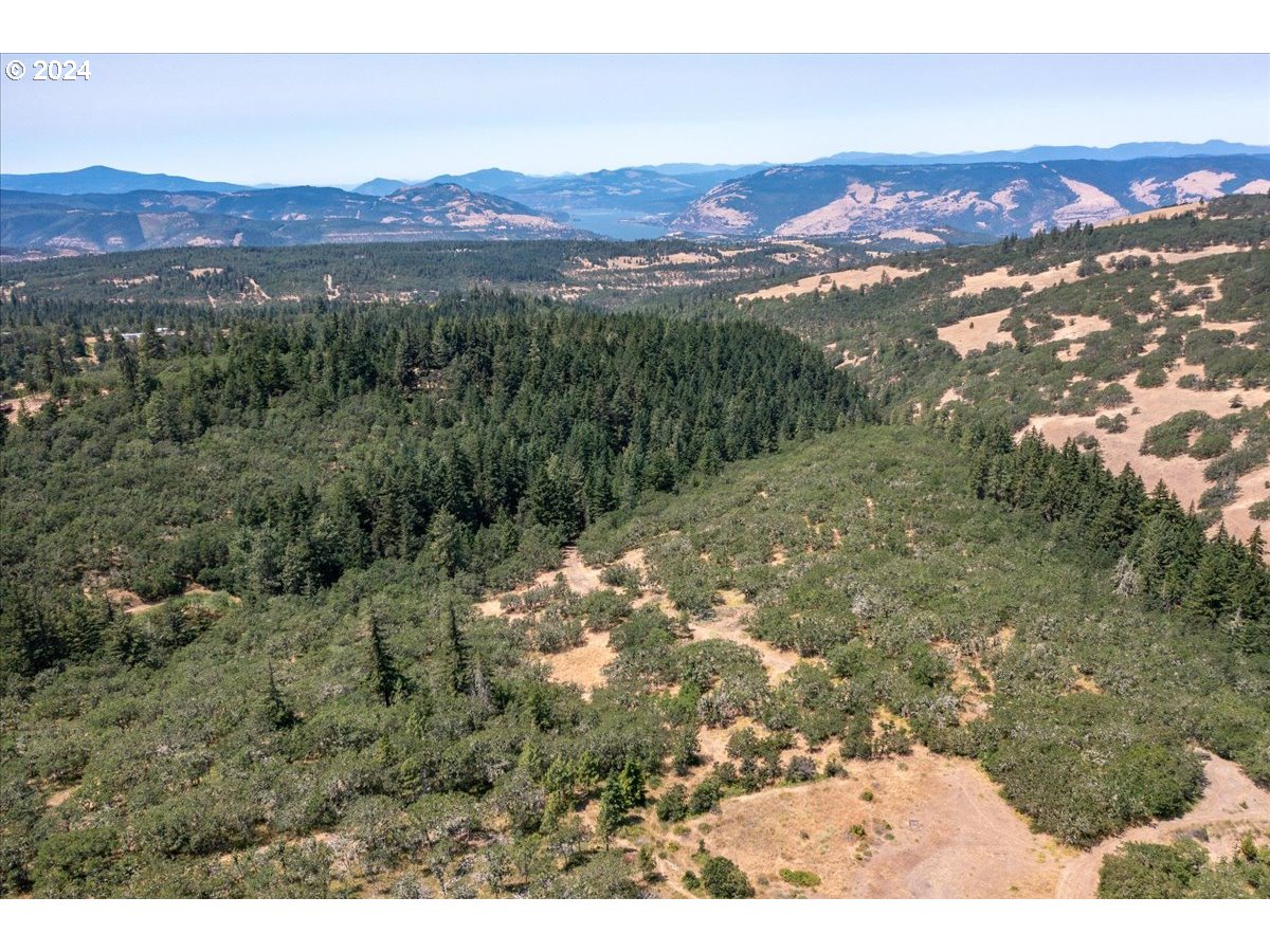 6538 Halliburton Rd Property Photo 16