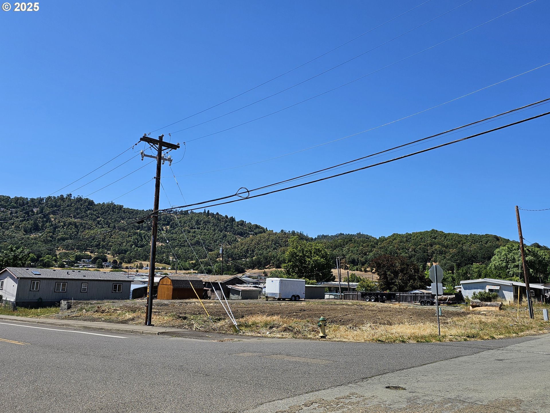 3598 Hooker Rd Property Photo 1