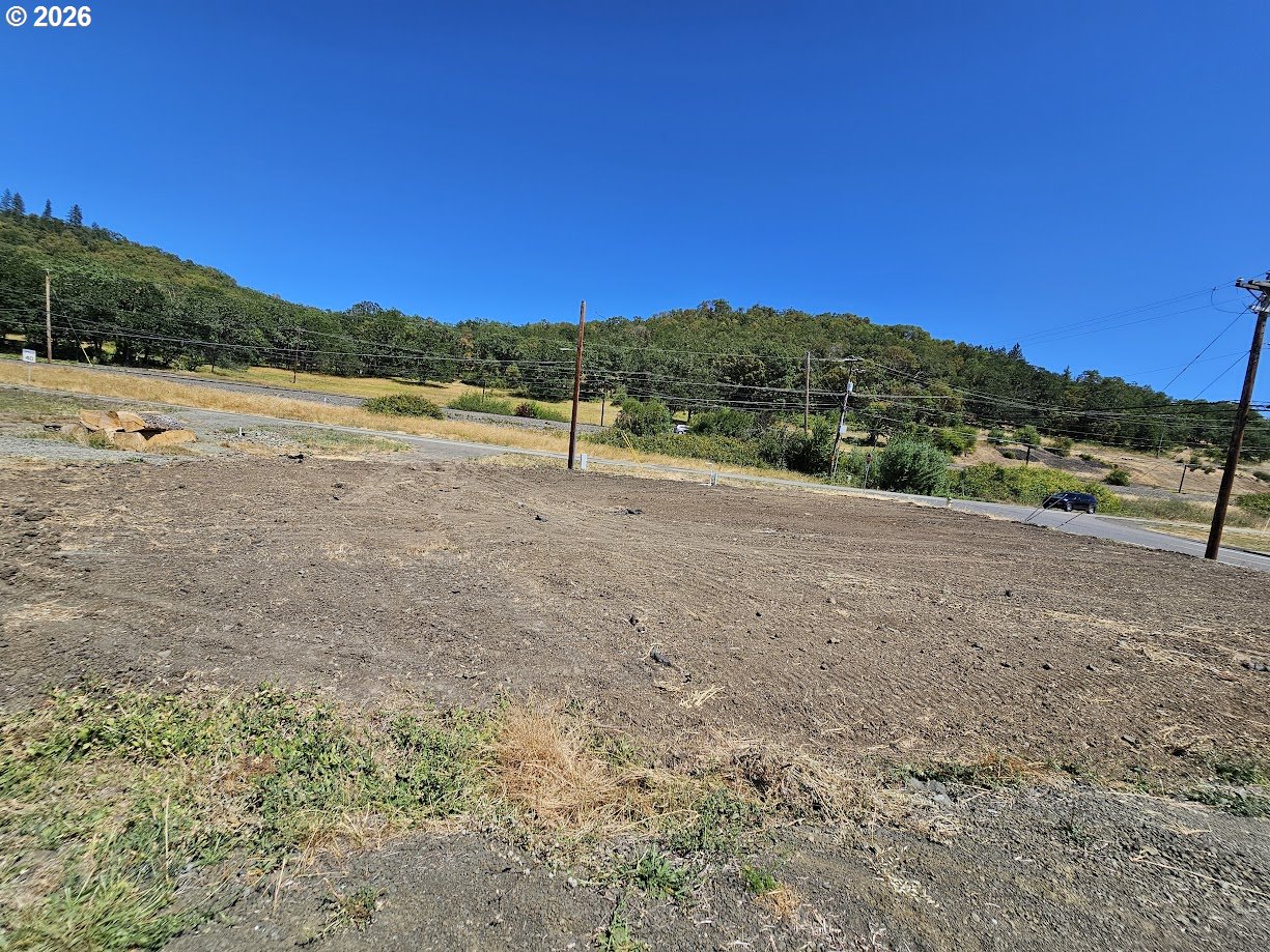 3598 Hooker Rd Property Photo 5