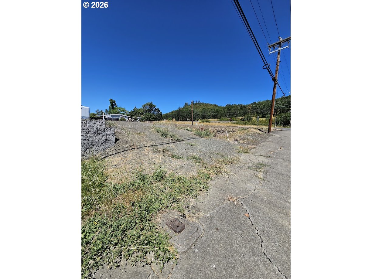 3598 Hooker Rd Property Photo 12
