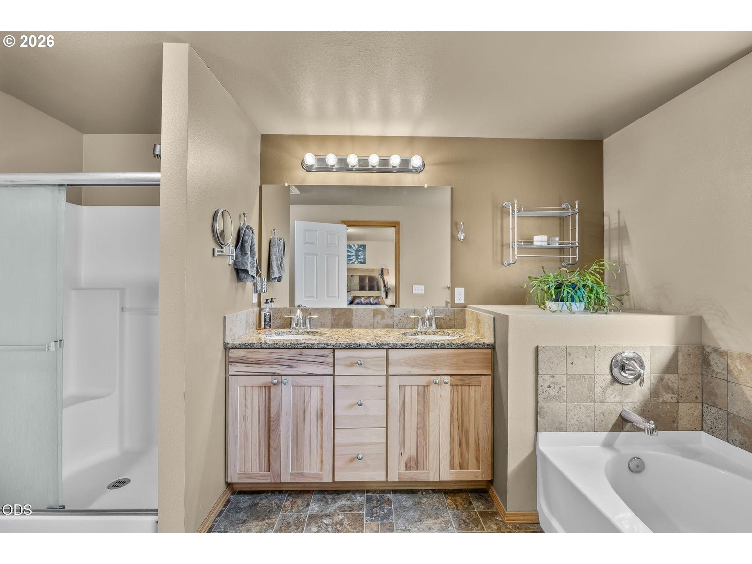 5655 Sw Deer Rd Property Photo 12