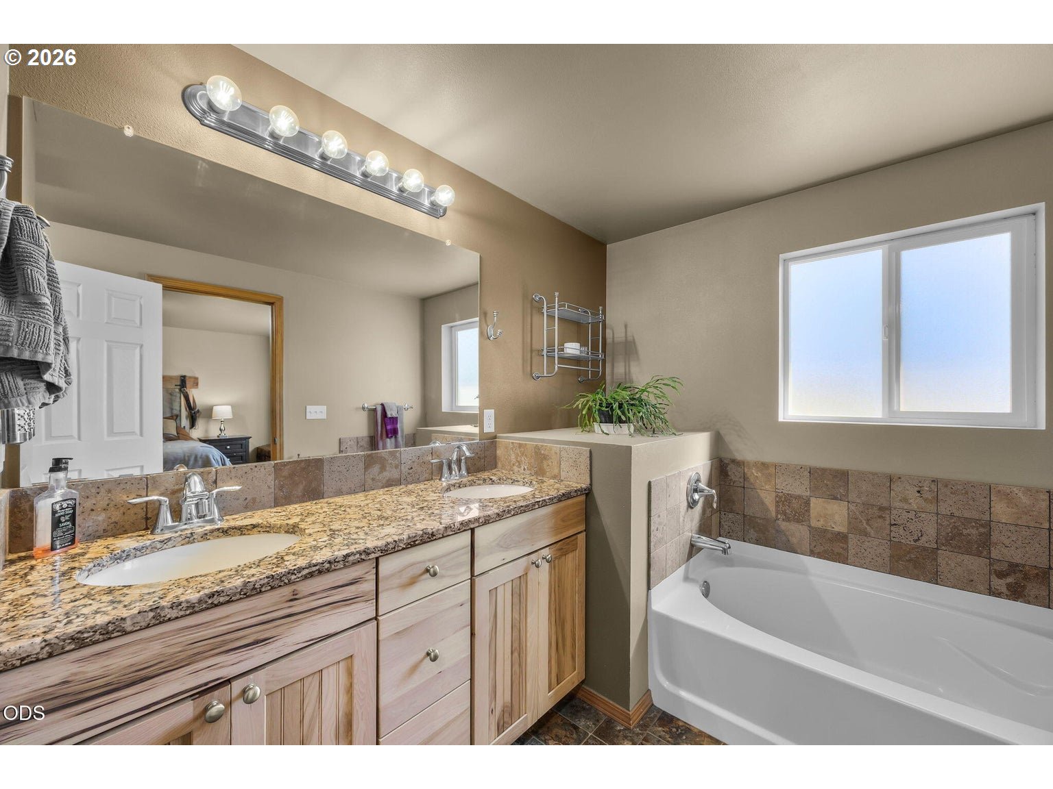 5655 Sw Deer Rd Property Photo 13