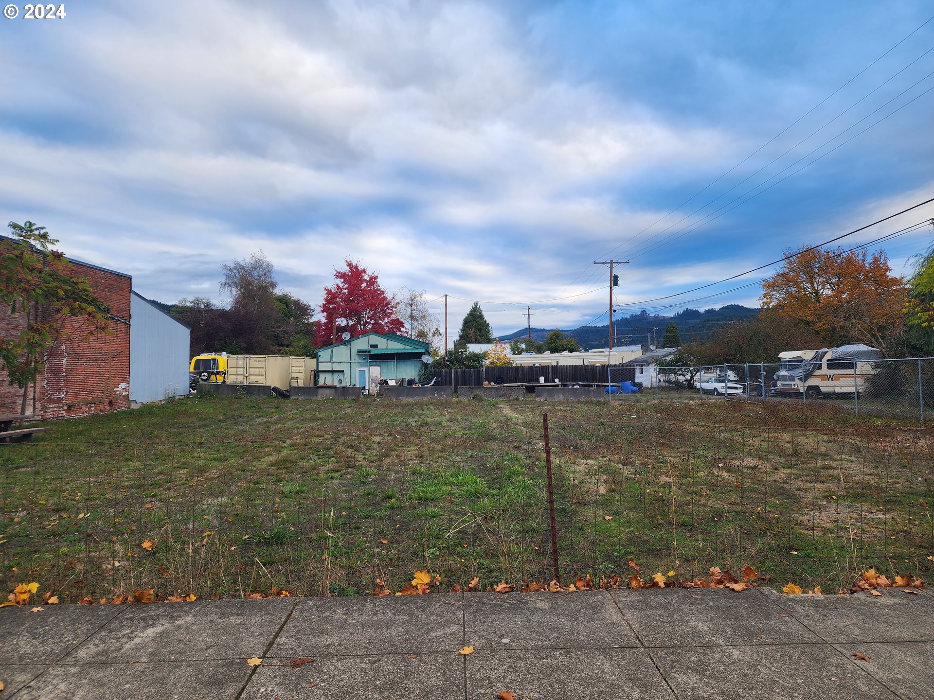 173 MAIN ST