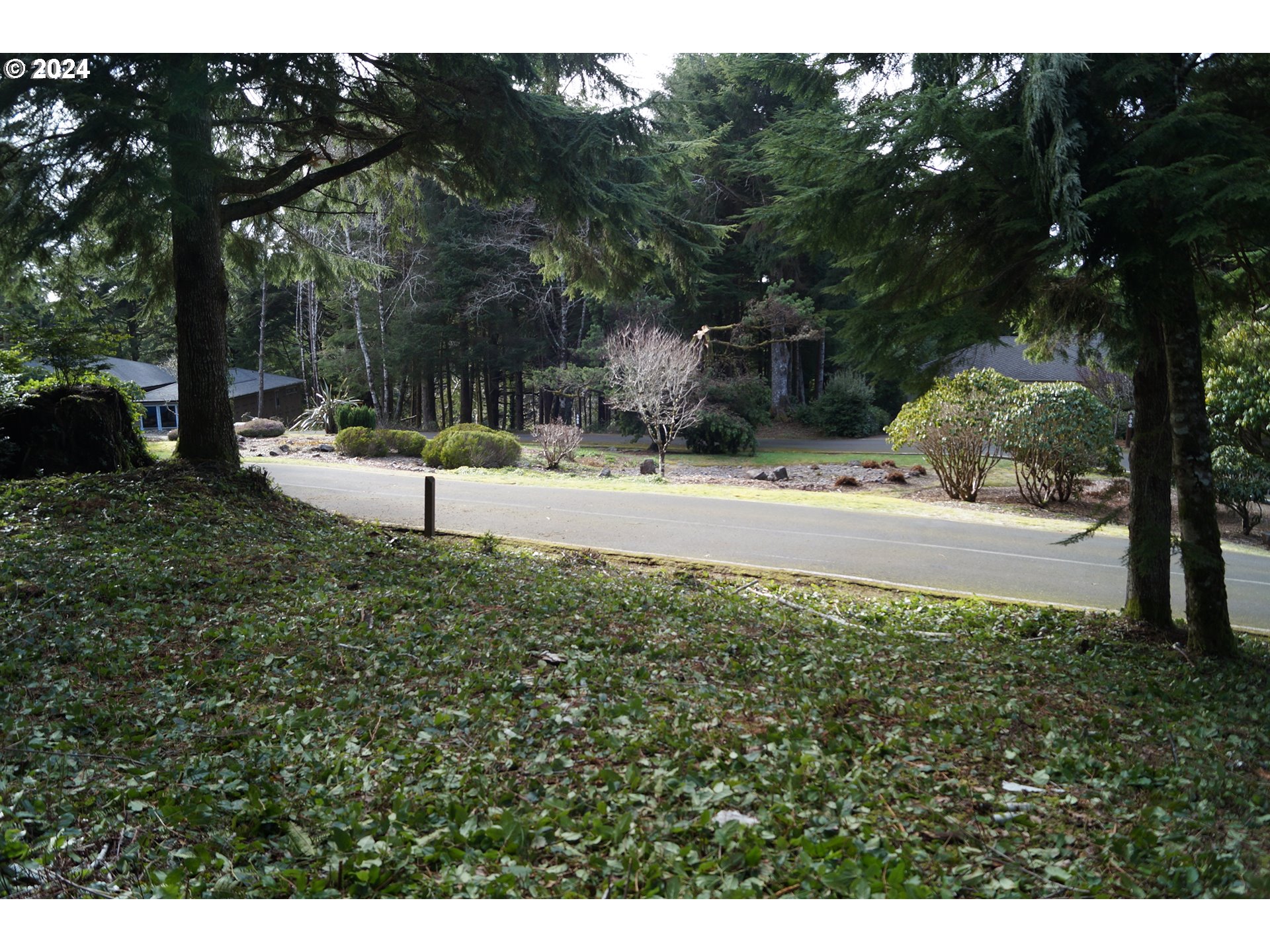 539 Fairway Dr Property Photo 6
