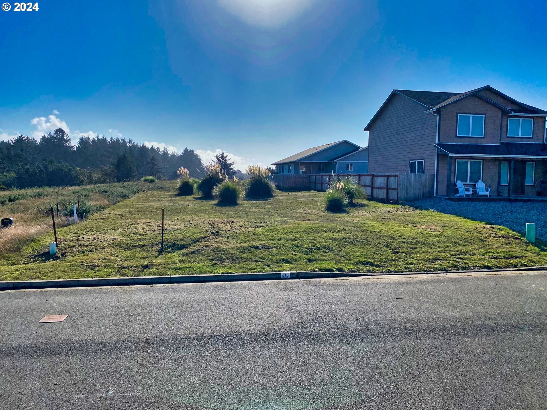 649 SPYGLASS DR Property Photo 1