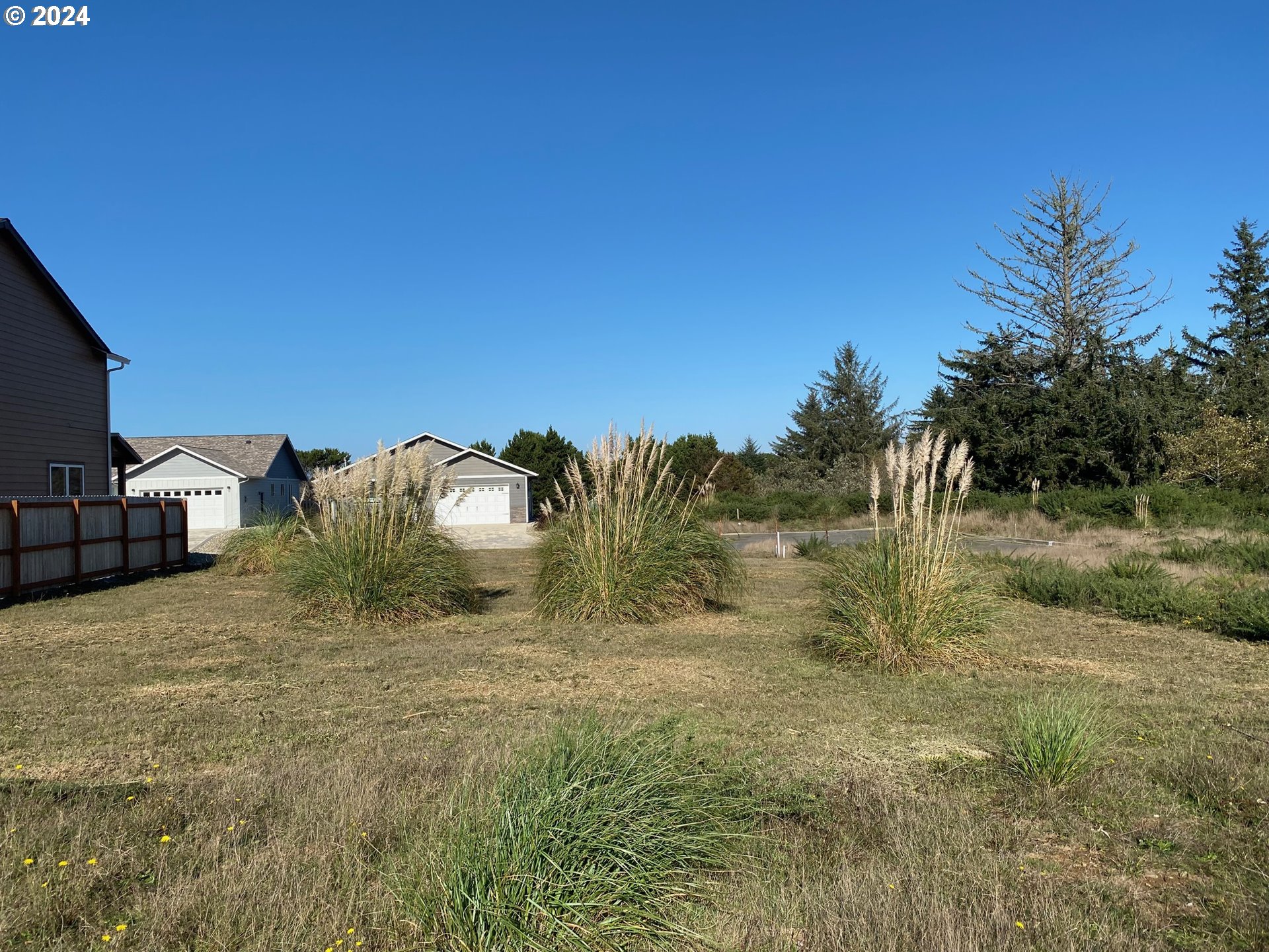 649 Spyglass Dr Property Photo 2