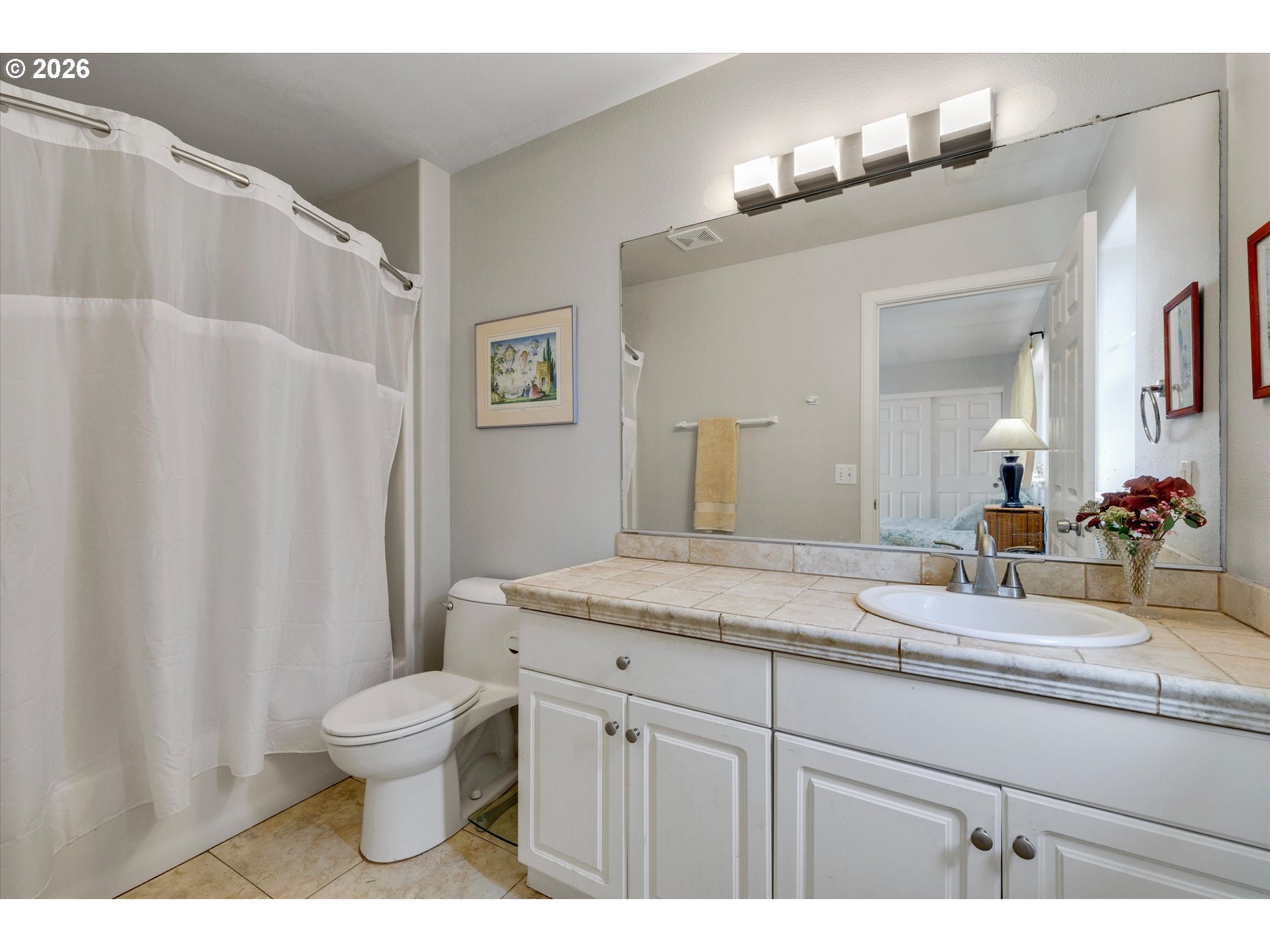1225 E Foothills Dr Property Photo 15