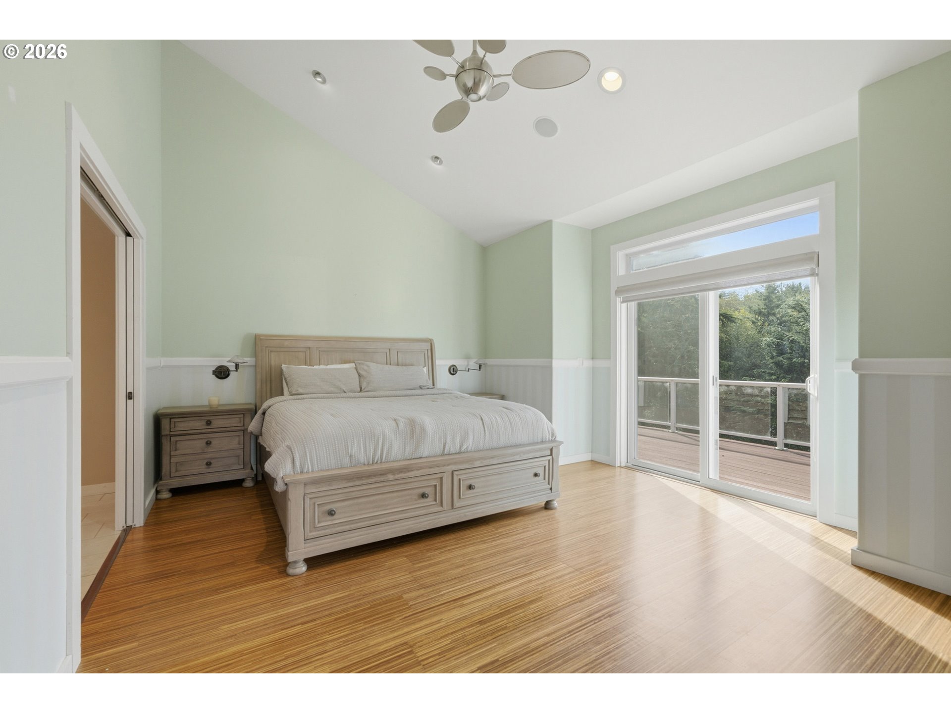 1125 Phelps St Property Photo 16
