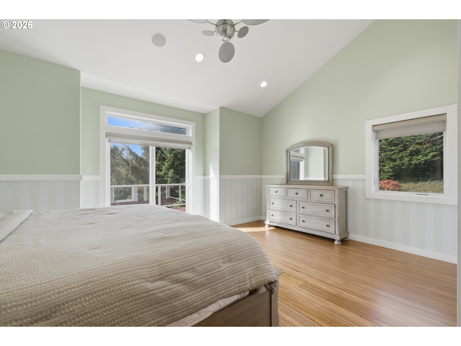 1125 Phelps St Property Photo 18