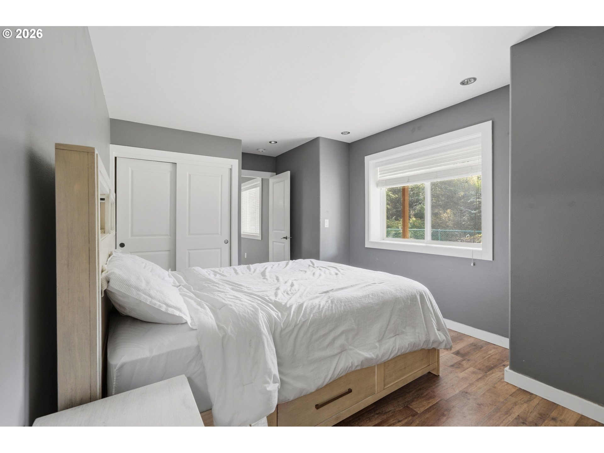 1125 Phelps St Property Photo 32