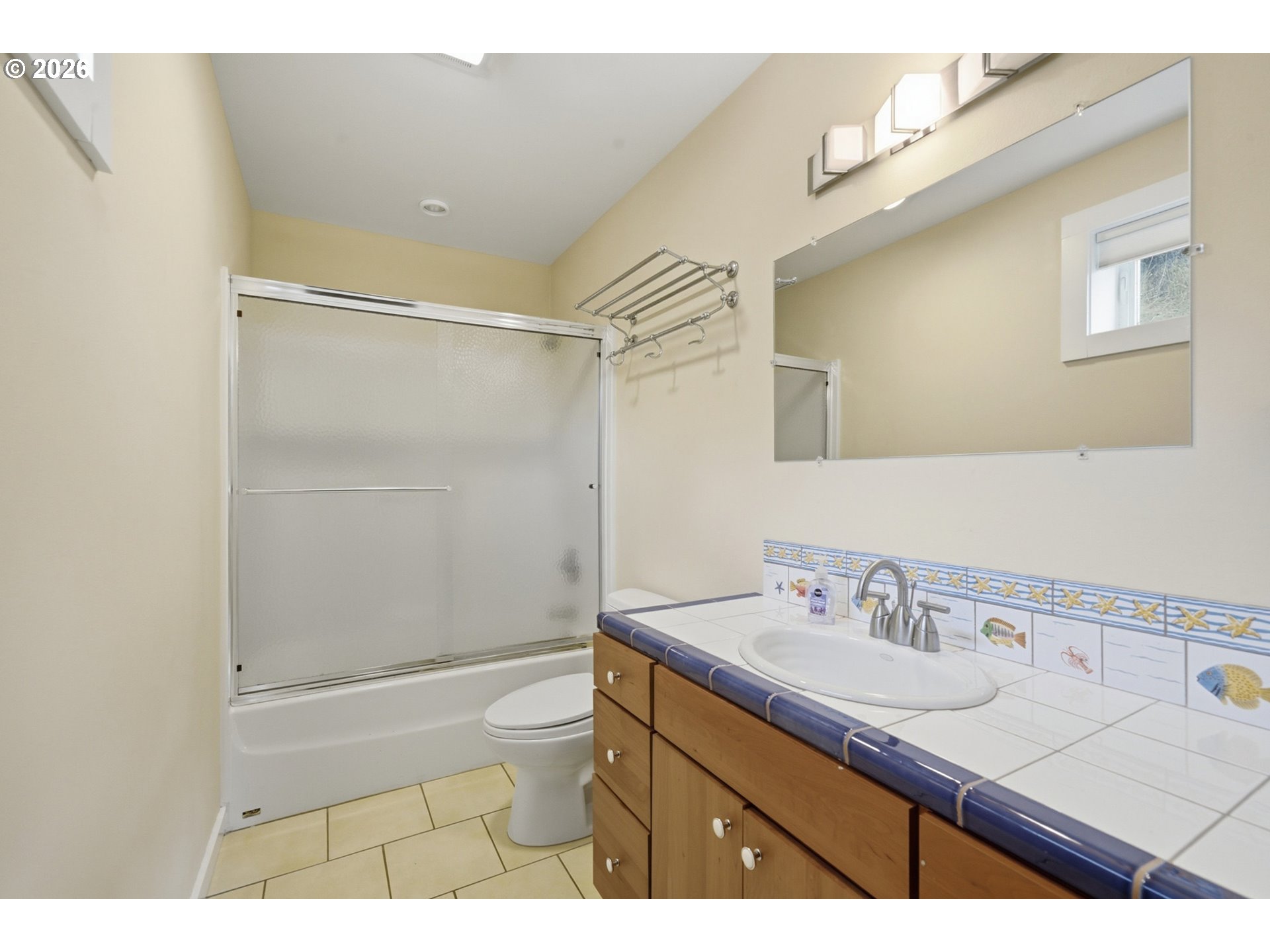 1125 Phelps St Property Photo 33