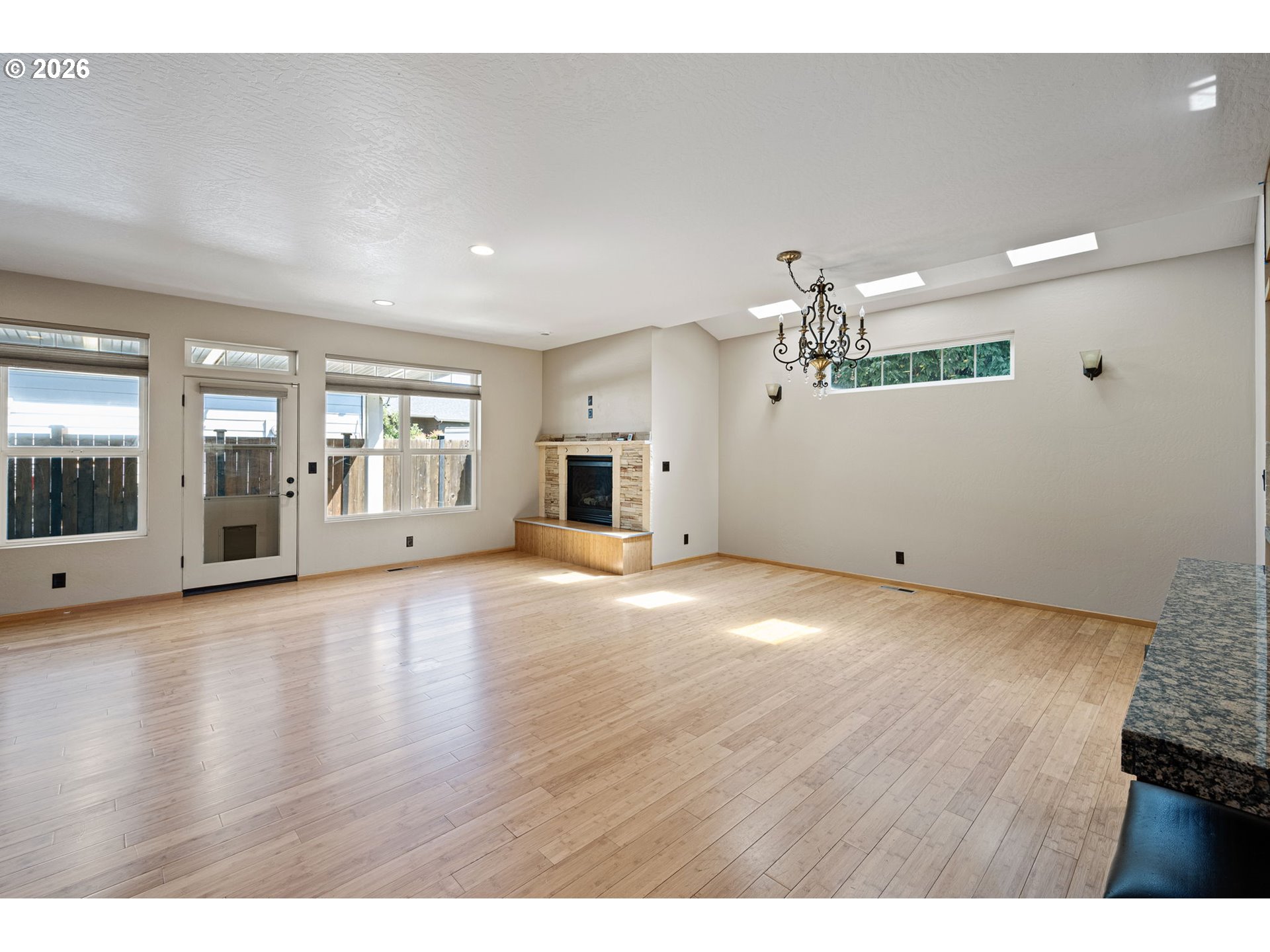 962 T St Property Photo 9
