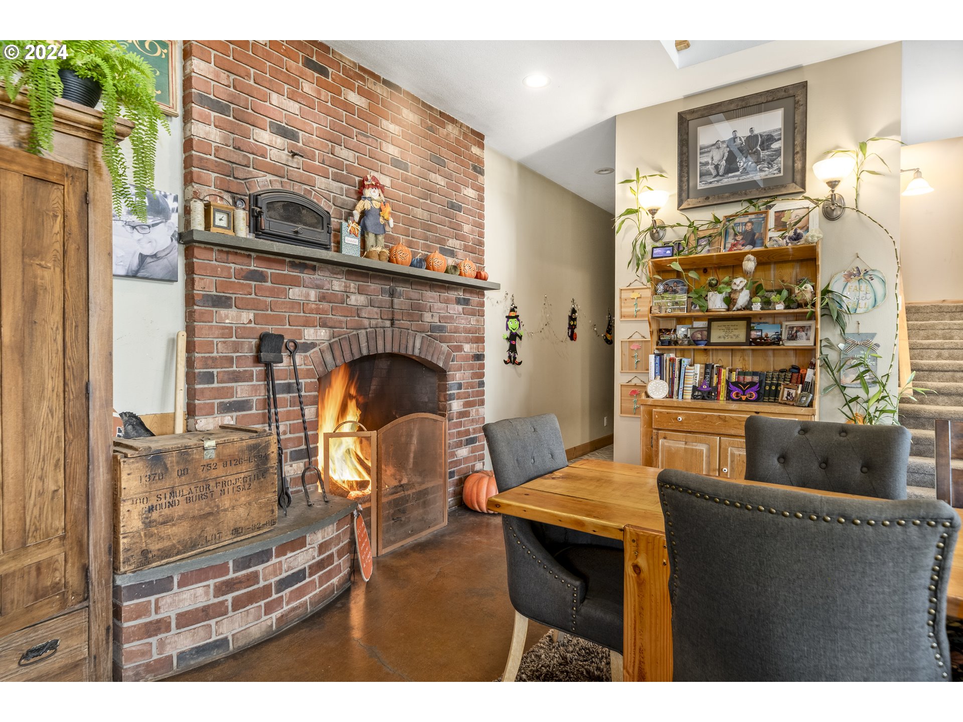 4701 Ne Neotsu Dr Property Photo 3