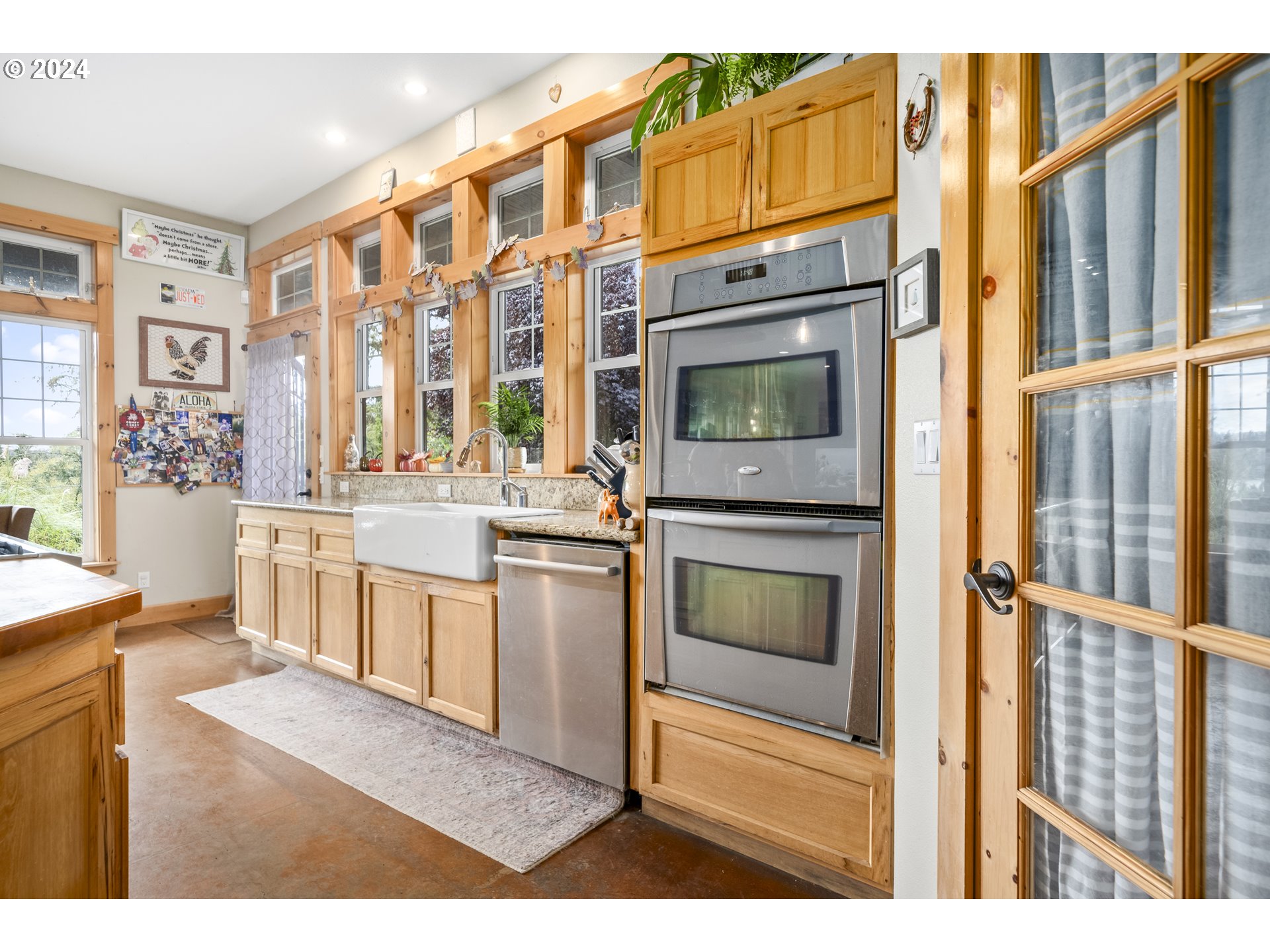 4701 Ne Neotsu Dr Property Photo 7