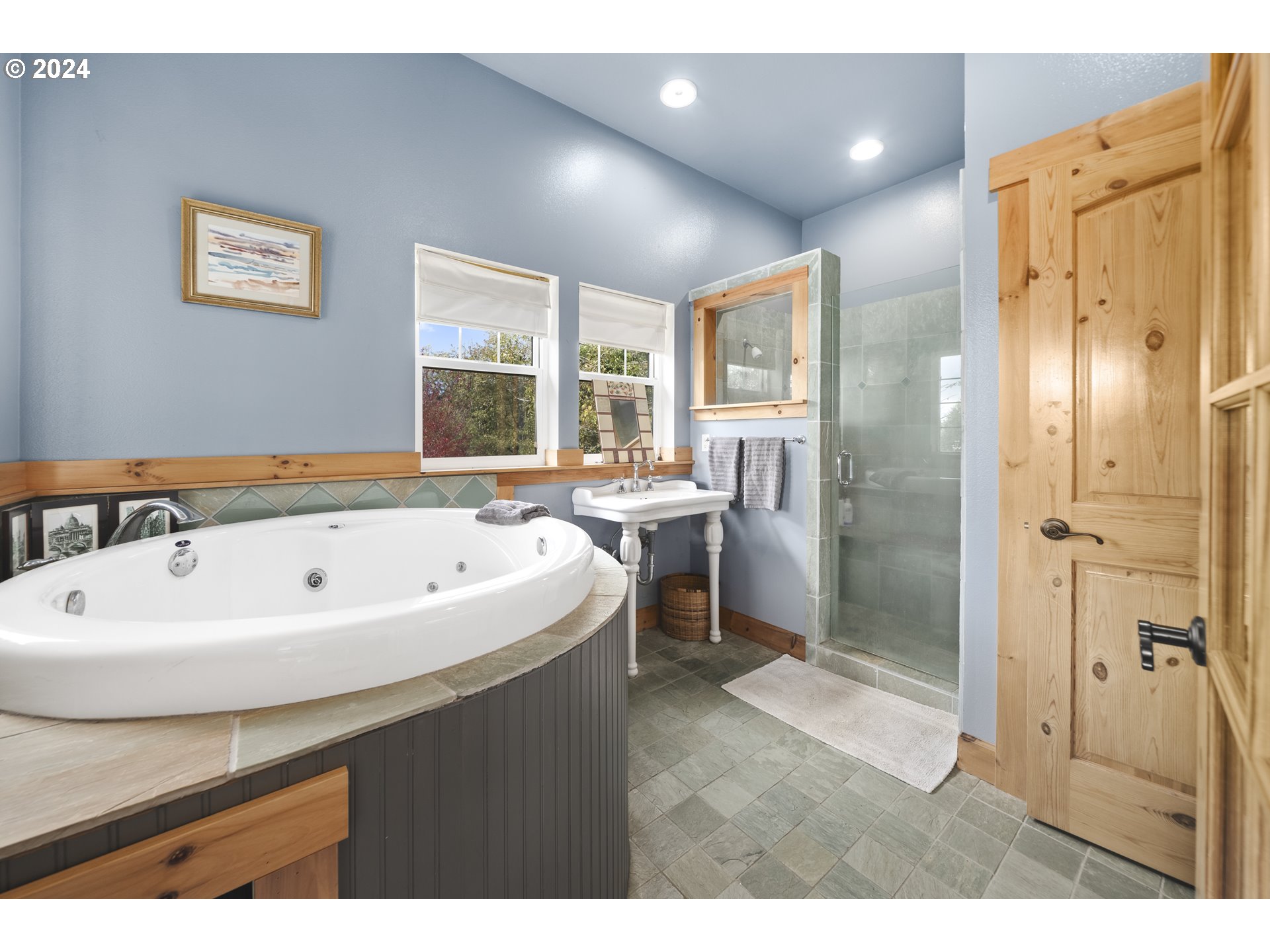 4701 Ne Neotsu Dr Property Photo 22