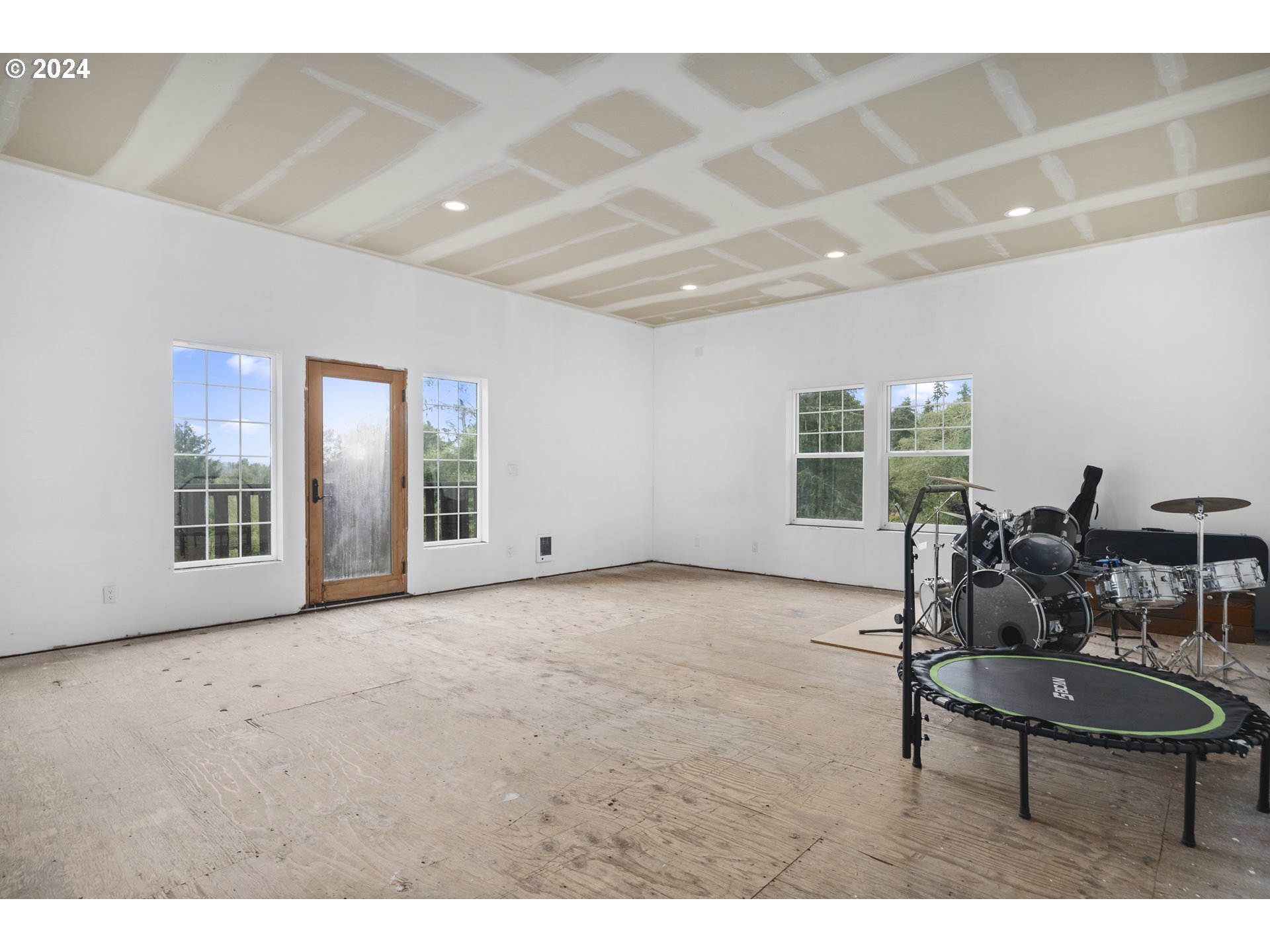 4701 Ne Neotsu Dr Property Photo 27