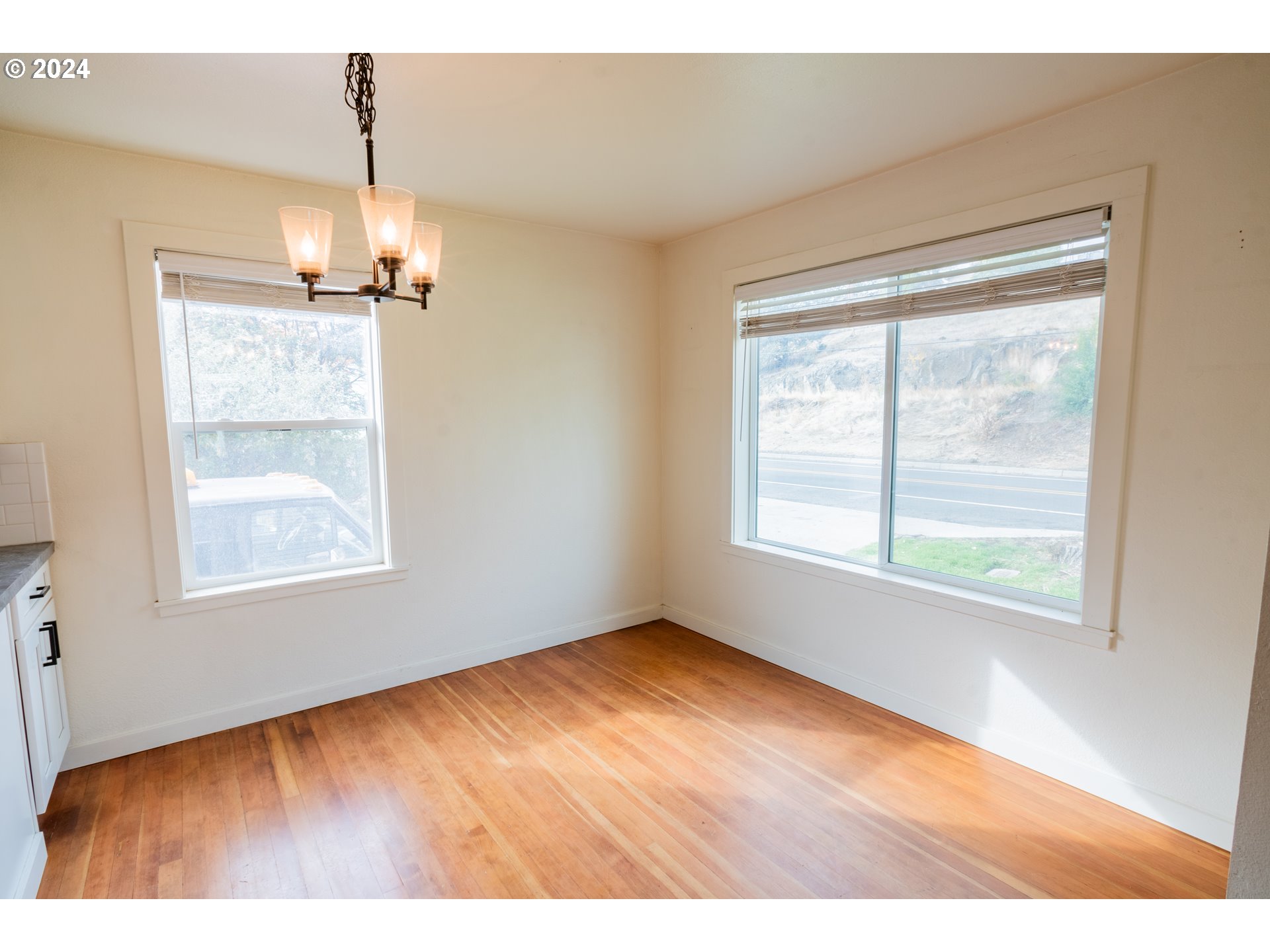 410 N Mountain Blvd Property Photo 5