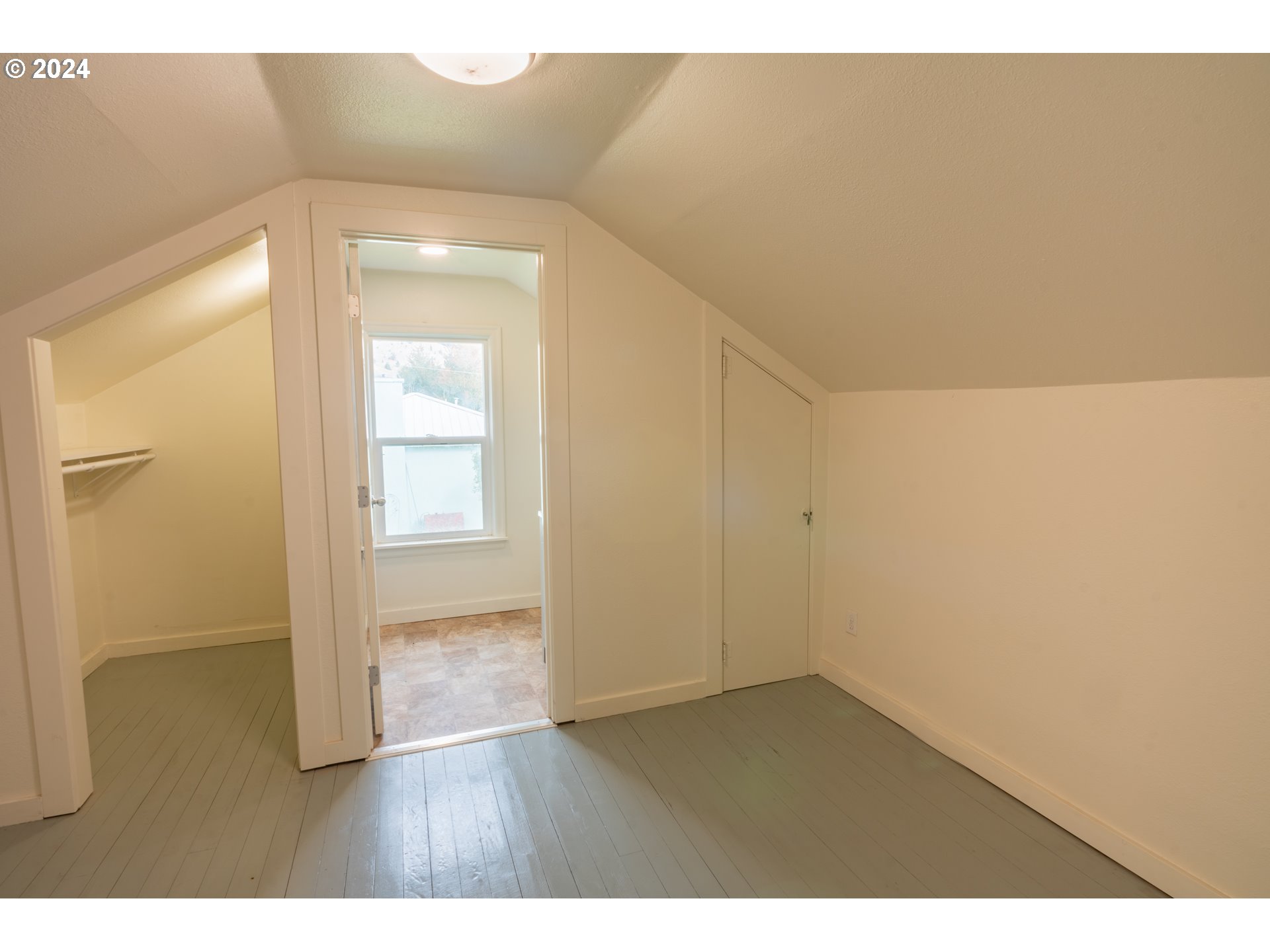 410 N Mountain Blvd Property Photo 16