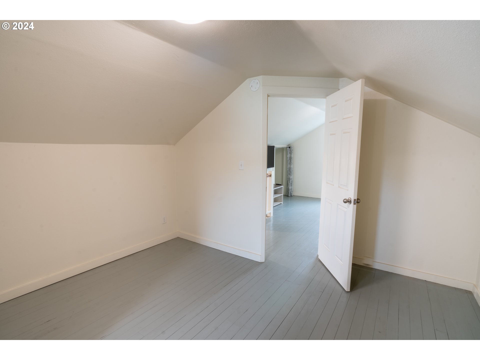 410 N Mountain Blvd Property Photo 17