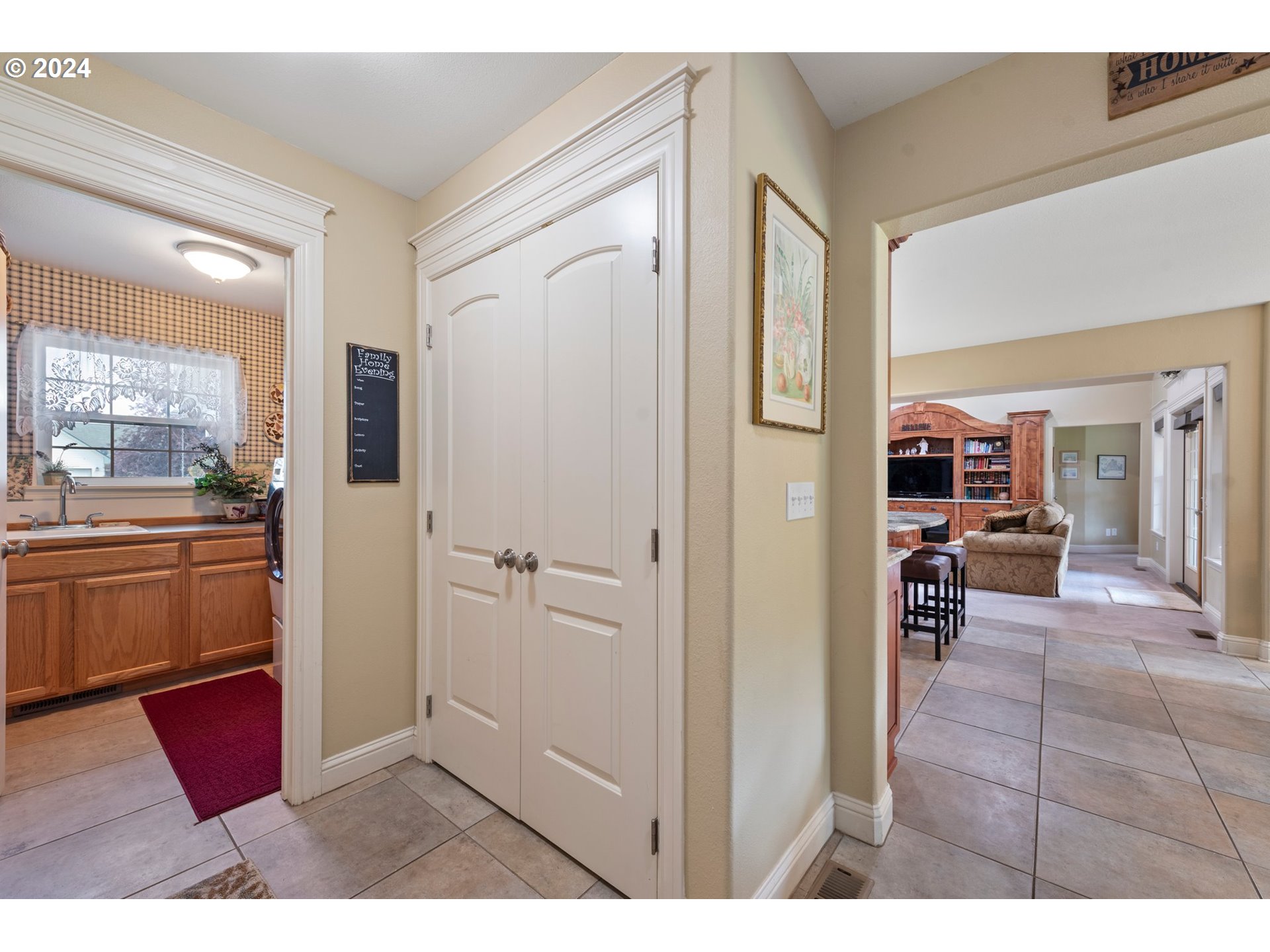 915 Petry Ln Property Photo 35