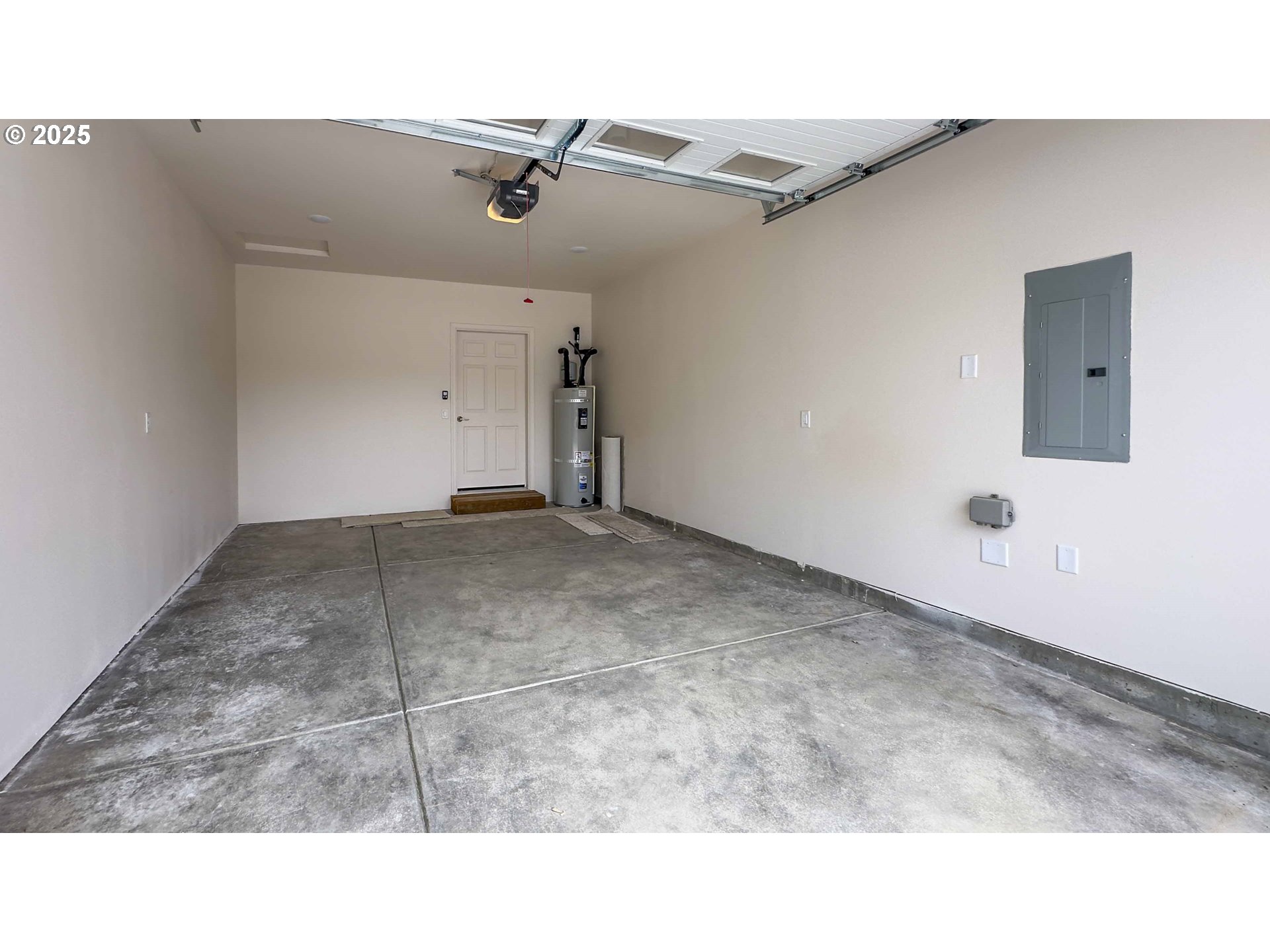 1593 37th St Property Photo 15