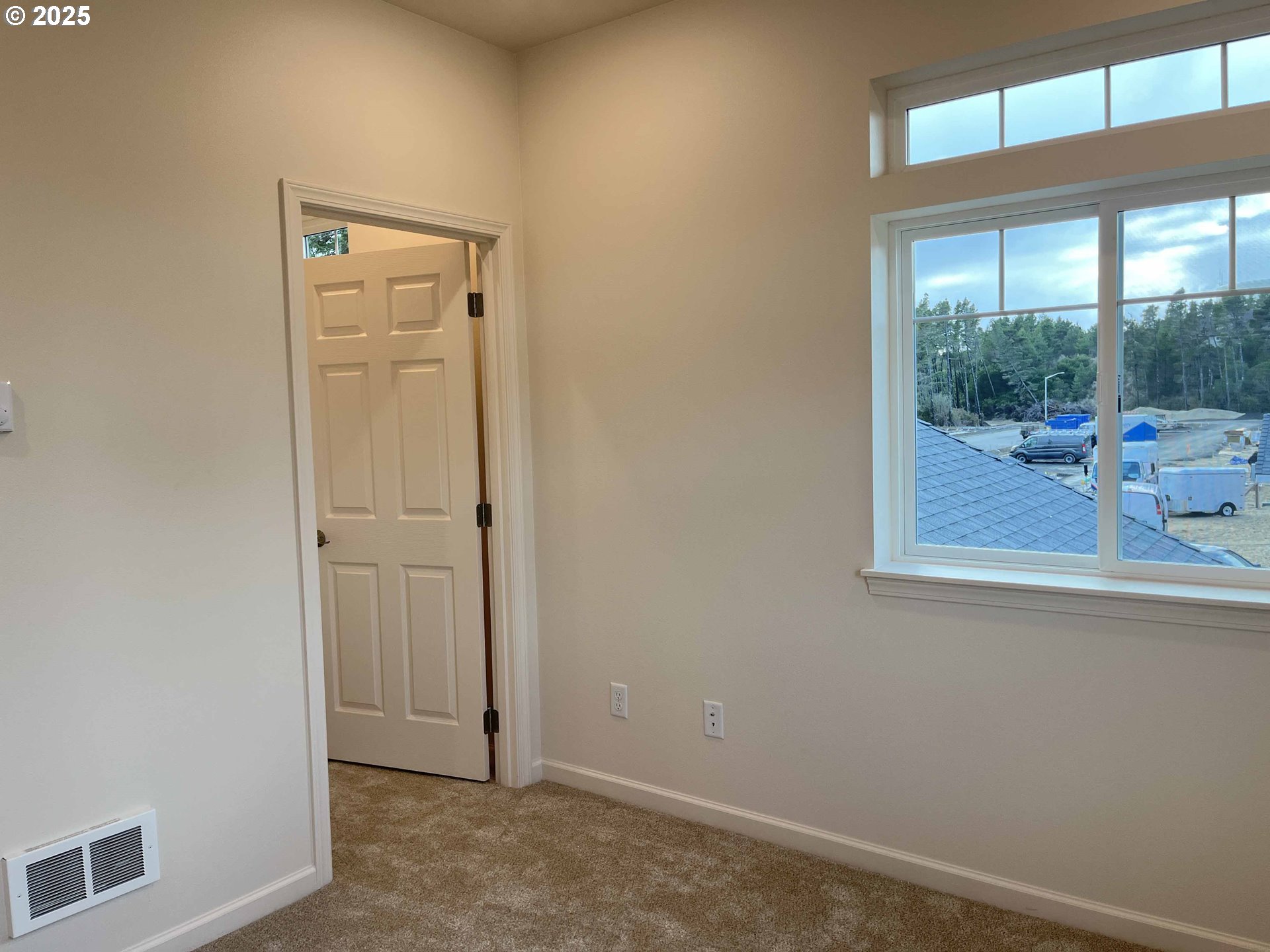 1593 37th St Property Photo 30
