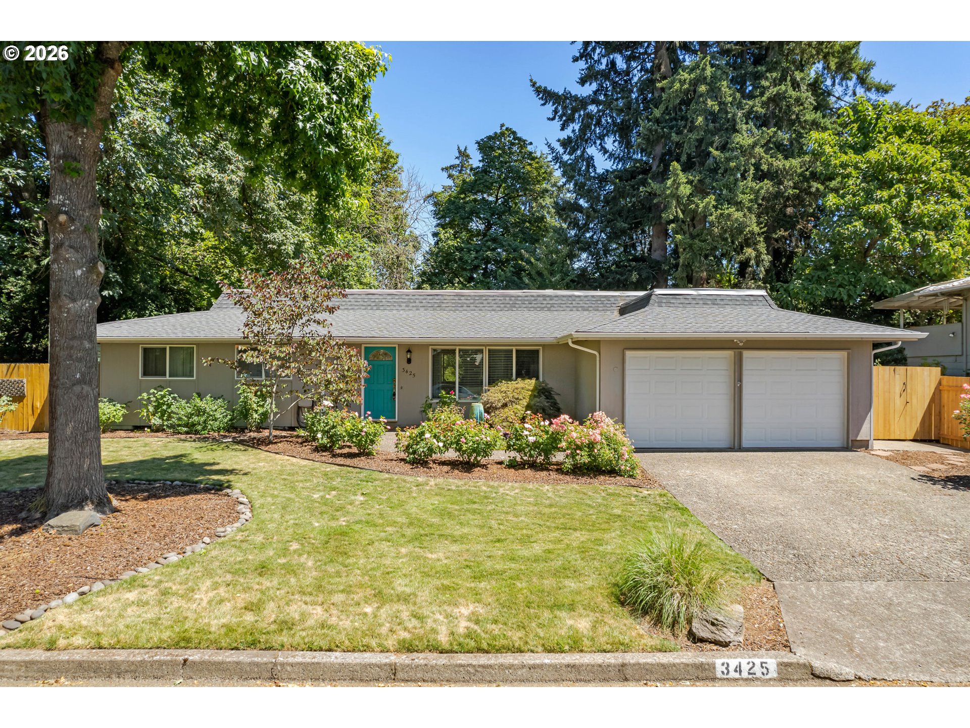 3425 STARK ST Property Photo 1