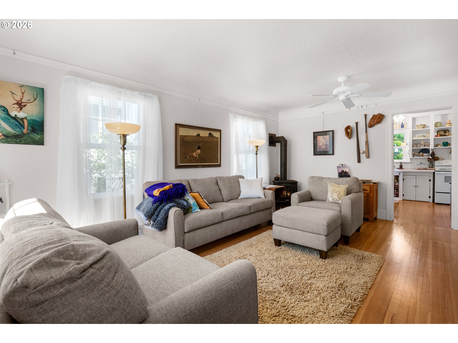 1374 Parker Pl Property Photo 6