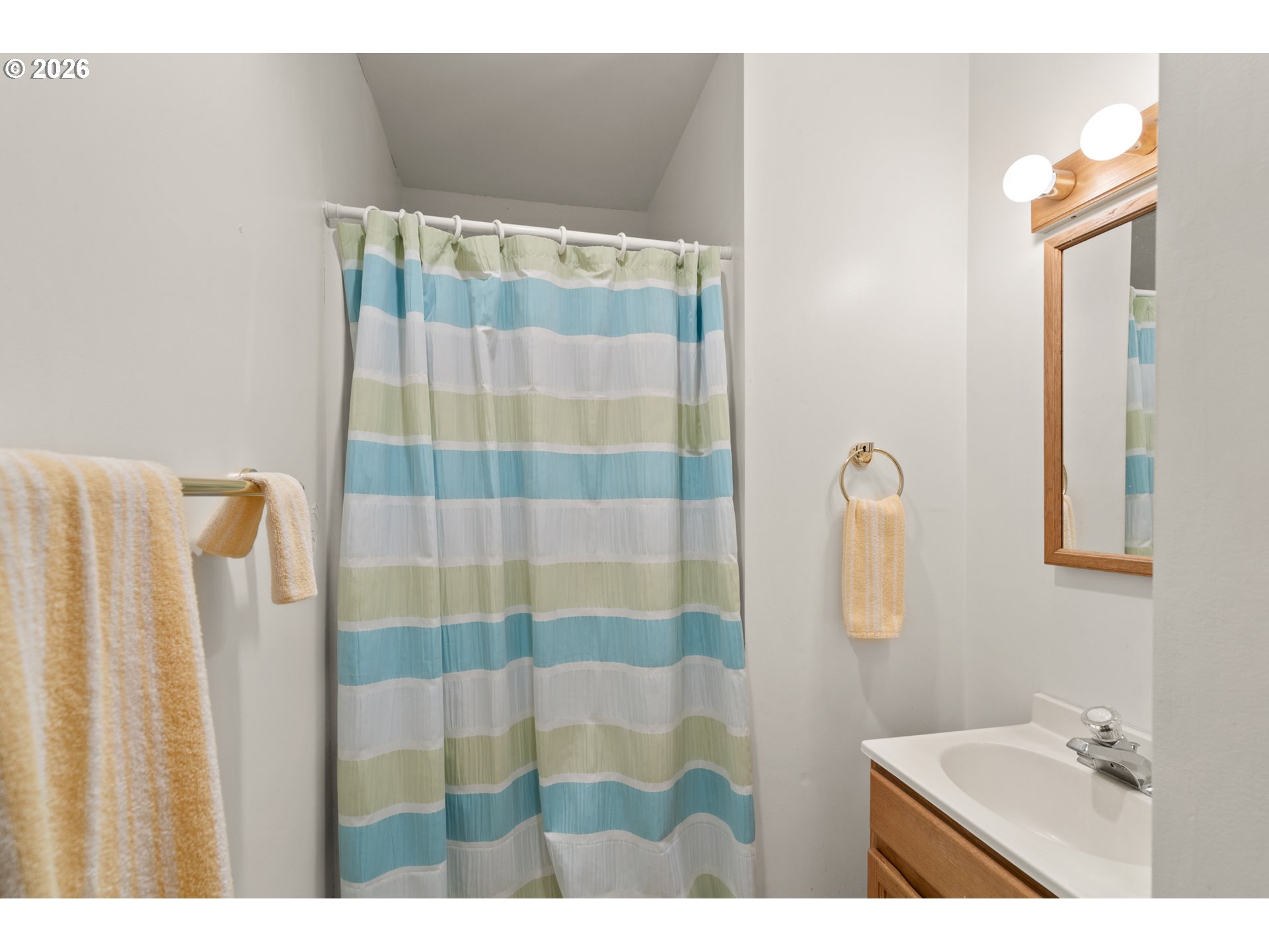 180 Rock St Property Photo 15
