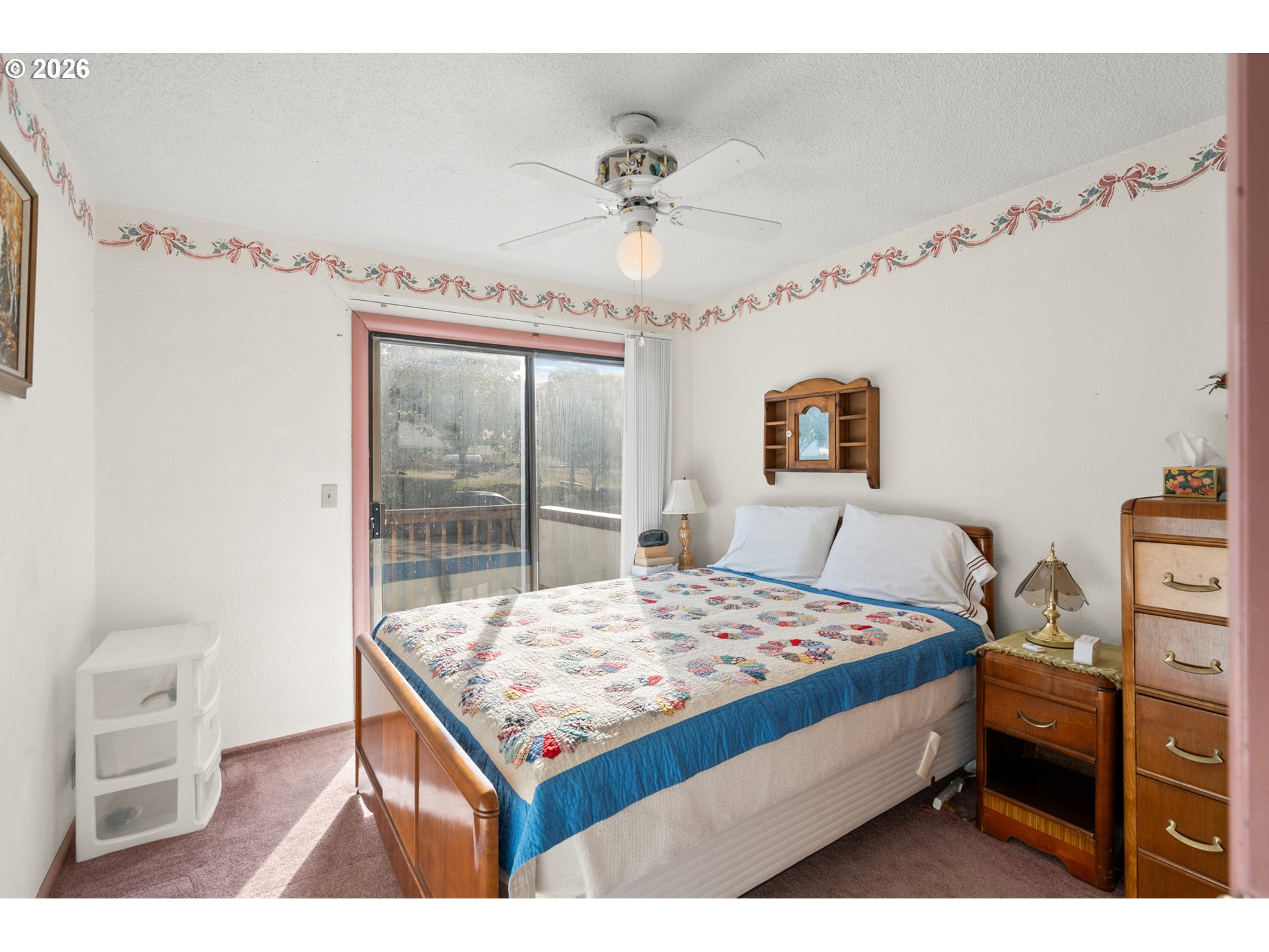 180 Rock St Property Photo 16