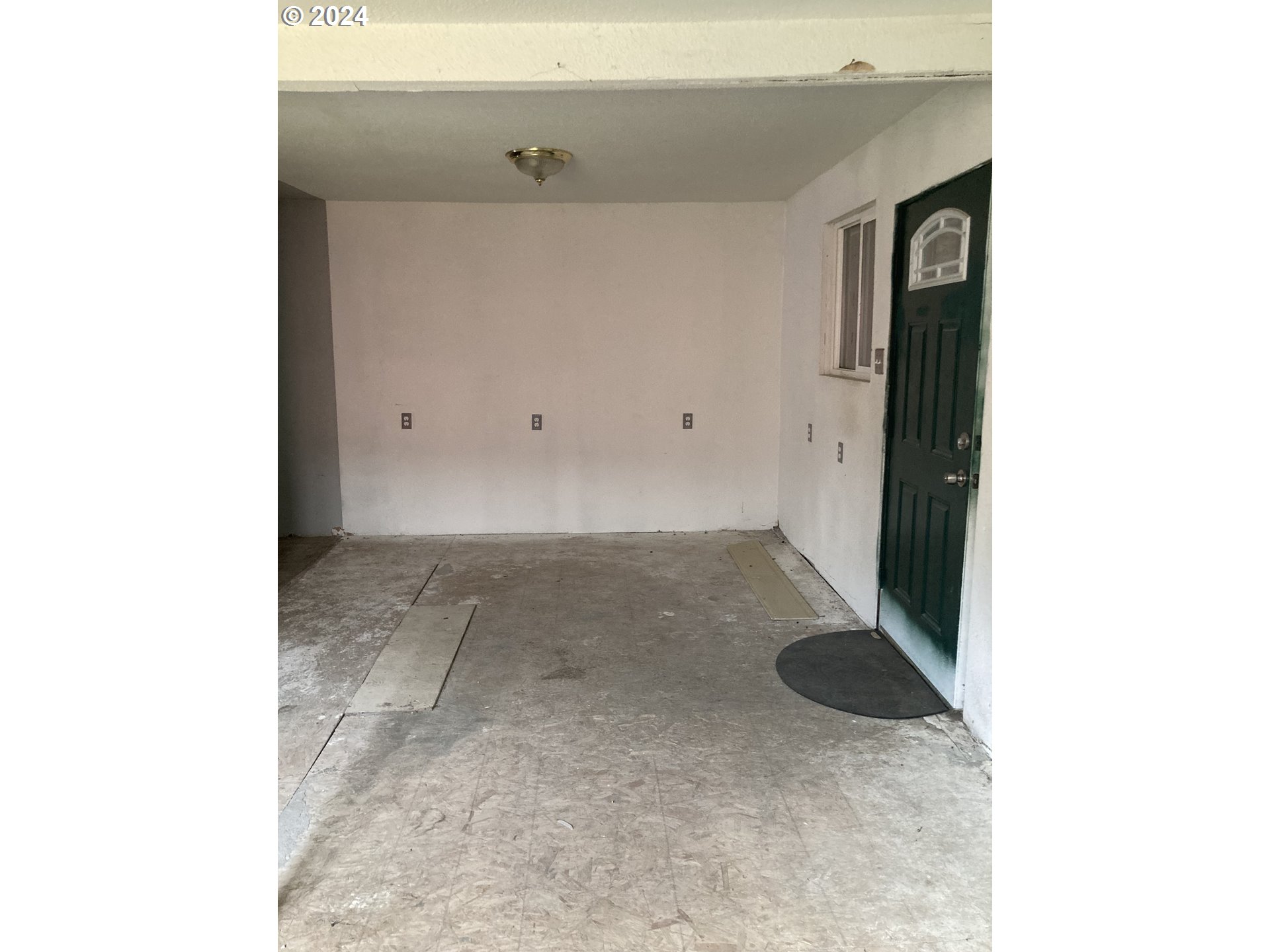 111 W Central Ave Property Photo 15