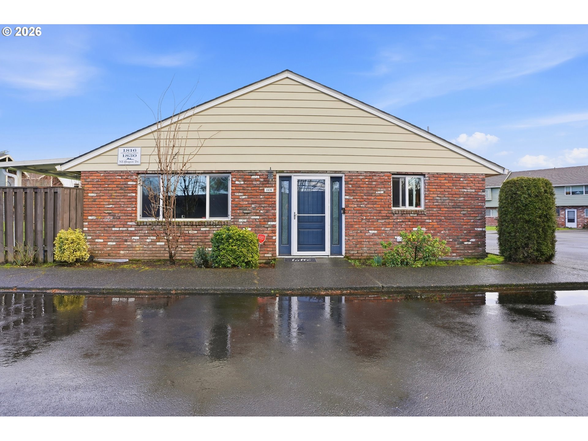 1830 NE HOGAN DR Property Photo 1