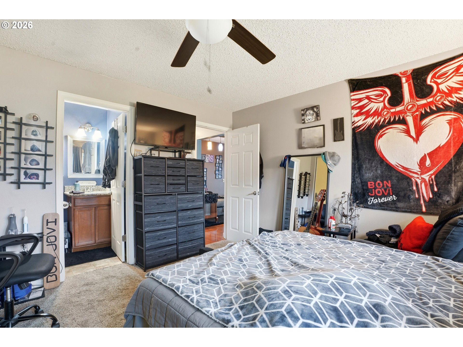 1830 Ne Hogan Dr Property Photo 17