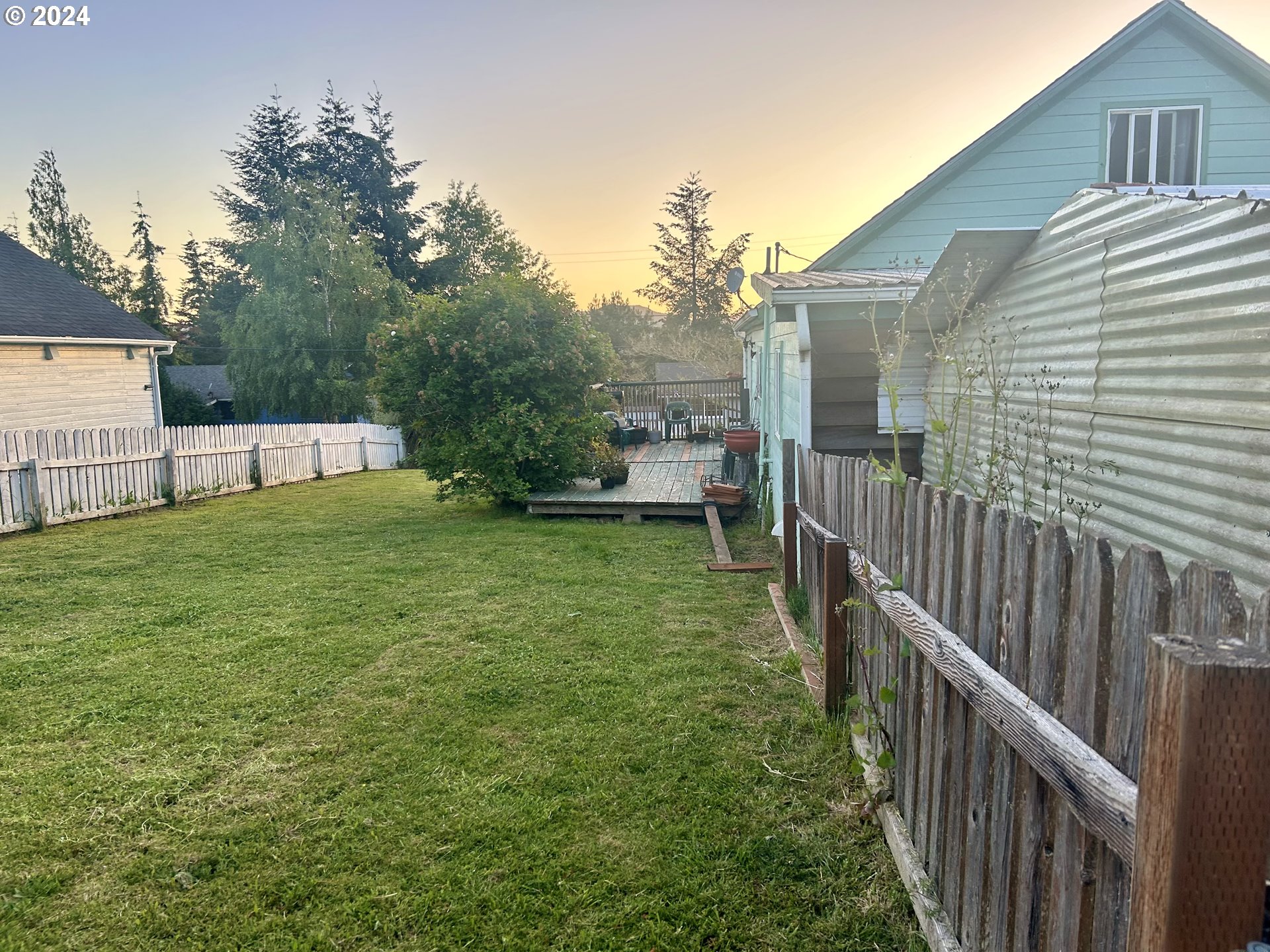 1715 20th St Property Photo 5