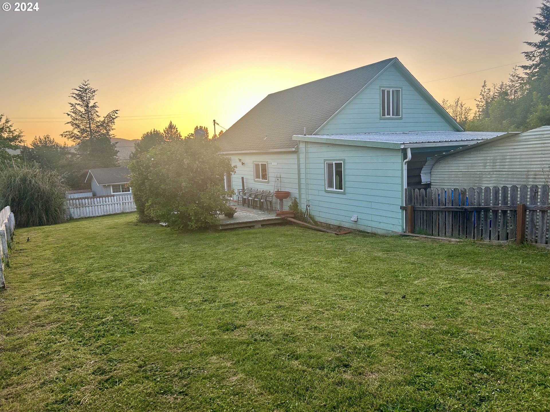 1715 20th St Property Photo 7