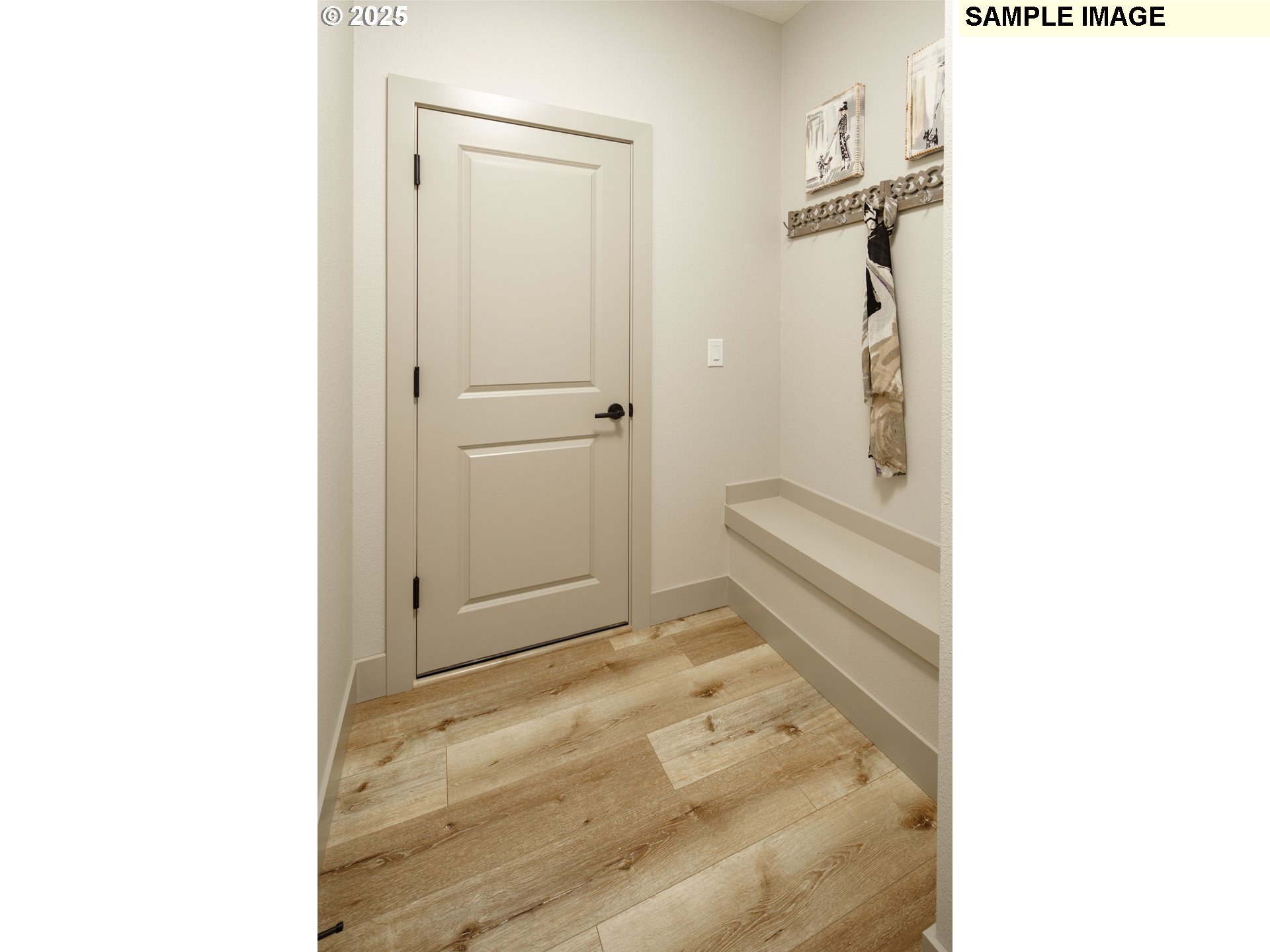 2064 S River Rd Property Photo 11