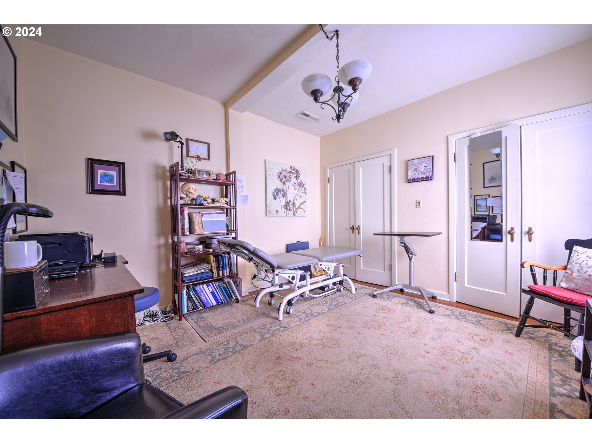 1034 Lawrence St Property Photo 15