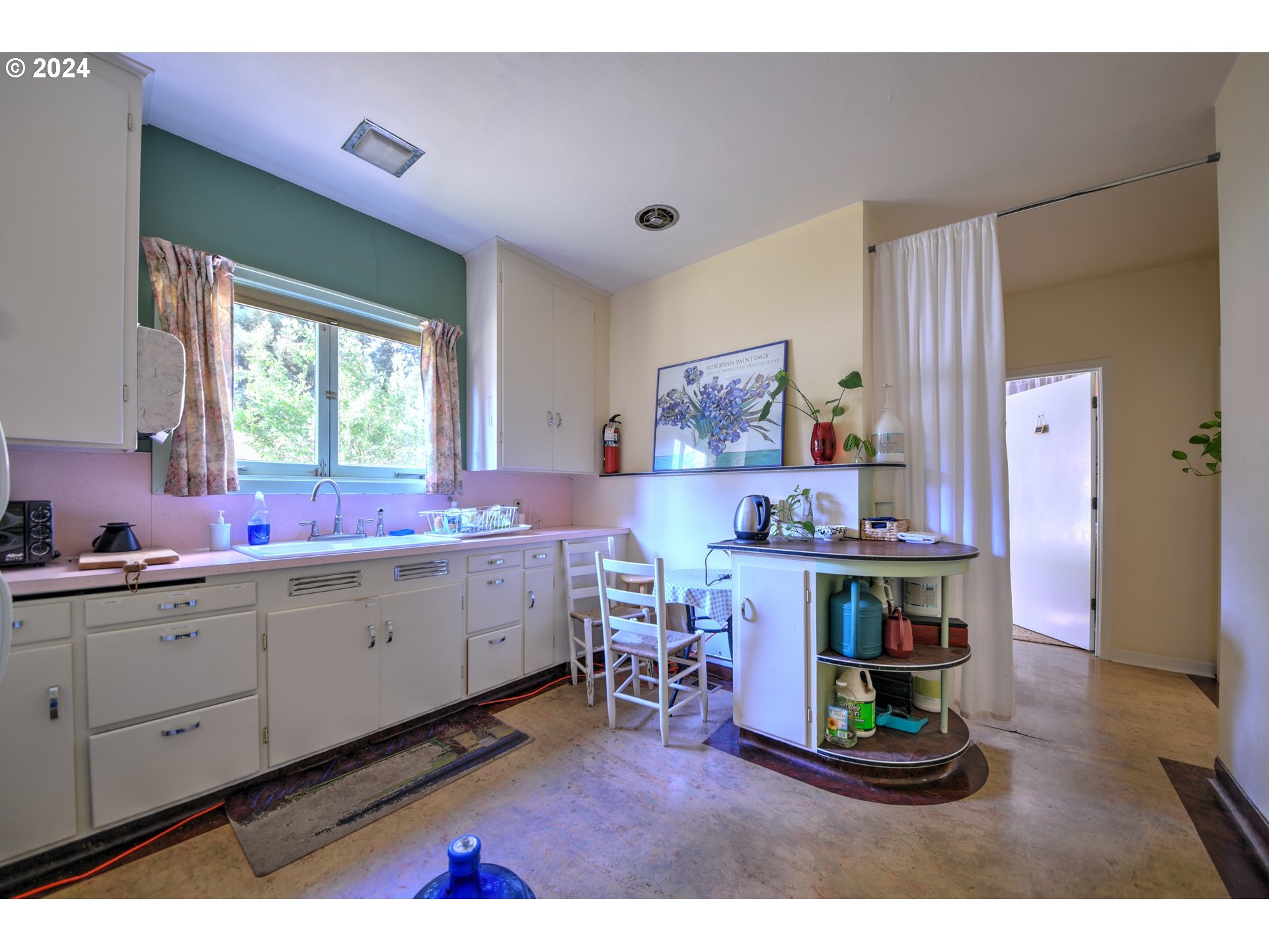 1034 Lawrence St Property Photo 18