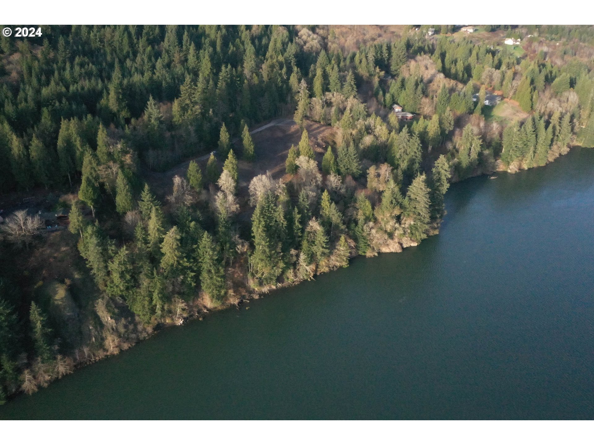 22 EDGE WATER DR