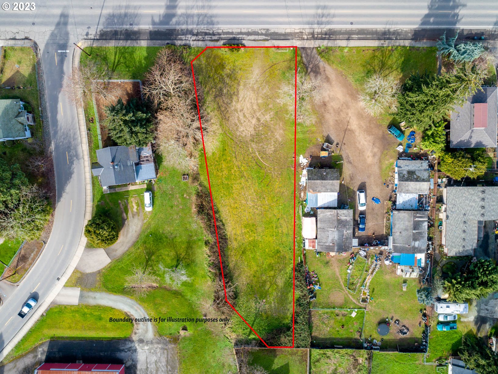 186 Ne Division St Property Photo 1