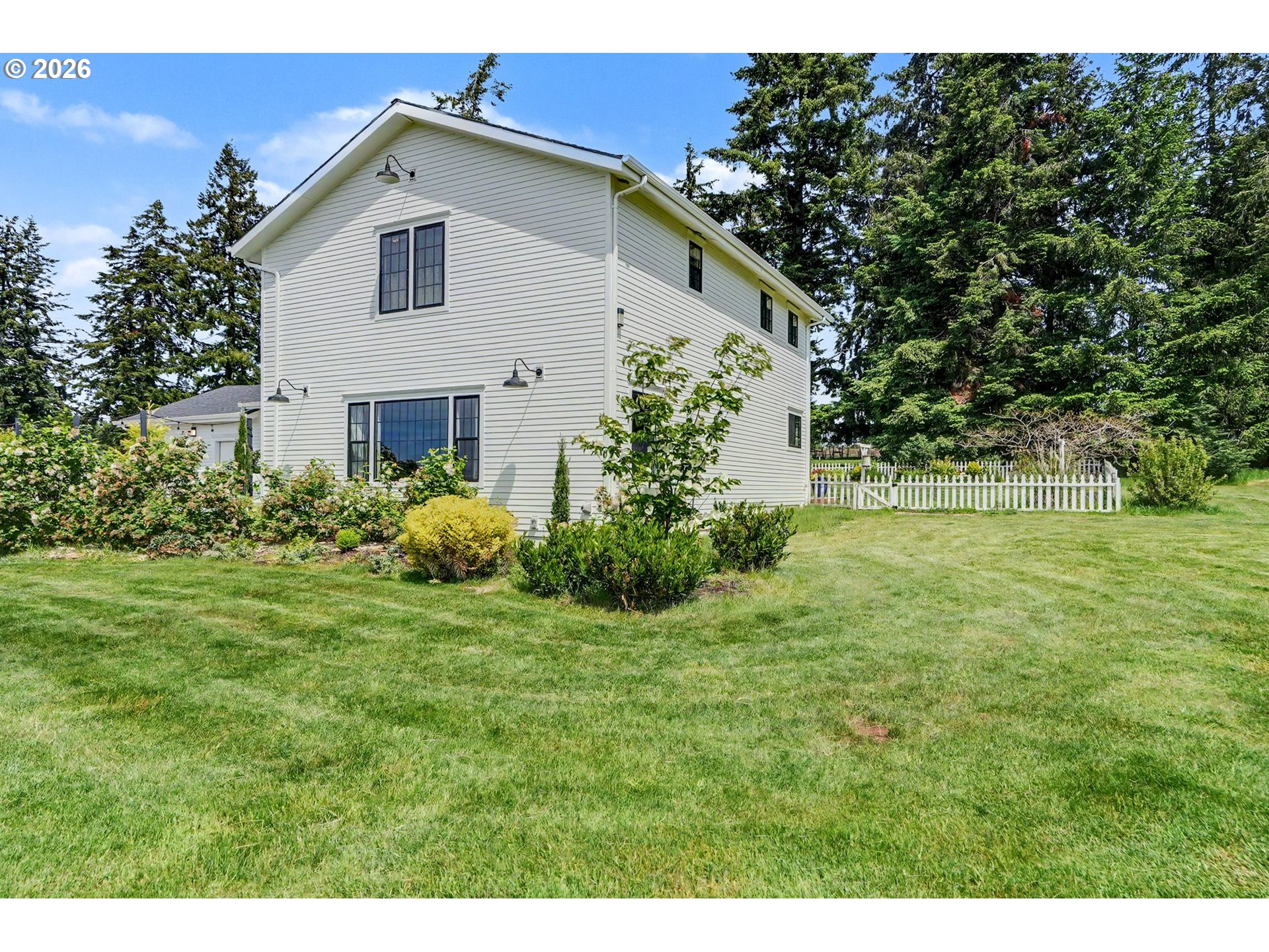 16058 Stormy Dr Property Photo 1