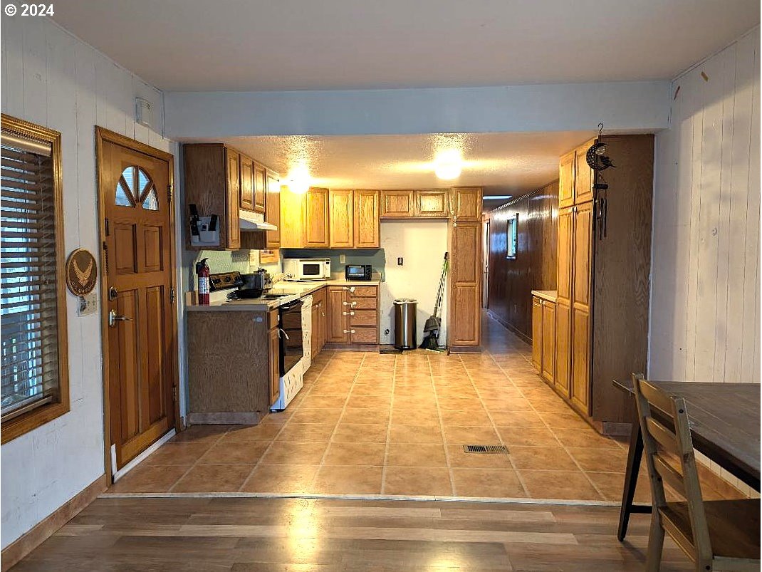 47775 Berry St #b7 Property Photo 6