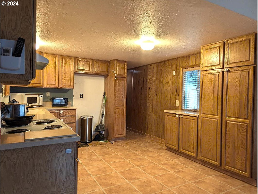 47775 Berry St #b7 Property Photo 8
